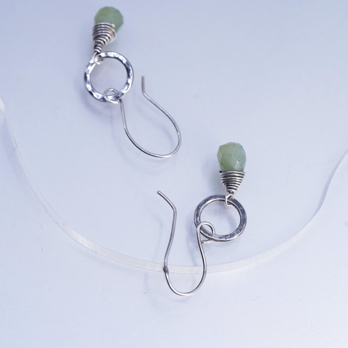 Vintage handmade Sterling 925 Silver Earrings, 925 circle with teardrop jade