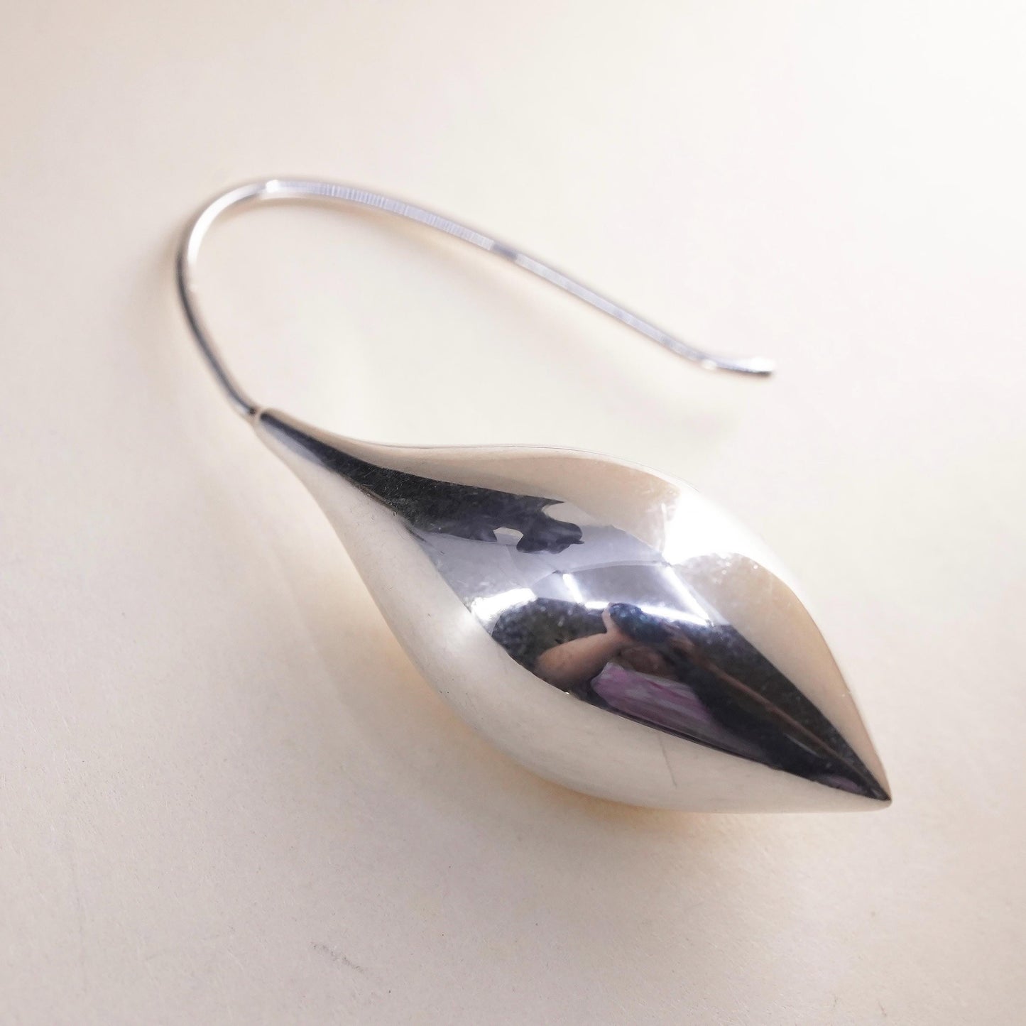 MICHAEL DAWKINS 925 Silver Vintage Shiny Rain Drop Dangle single earring EG9281