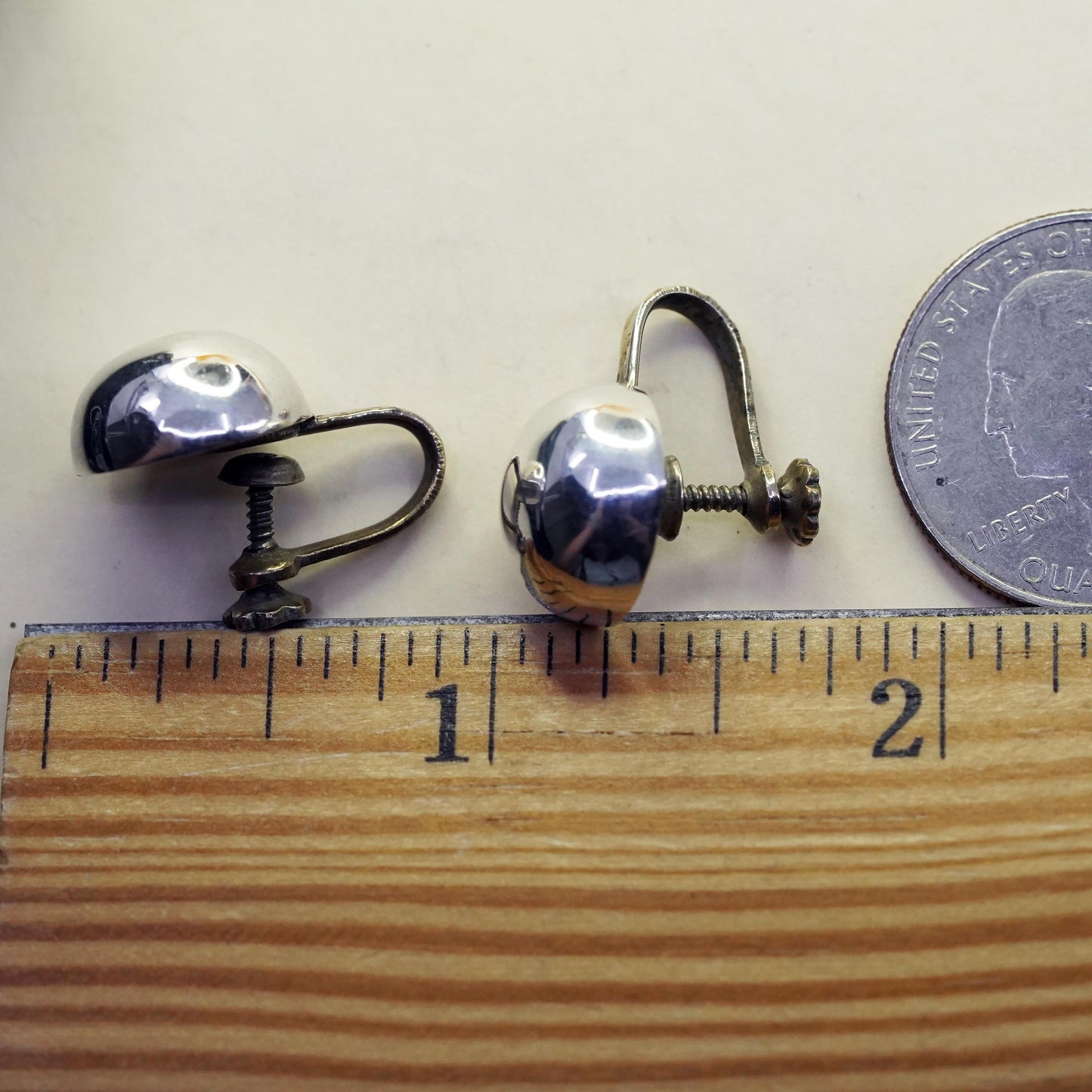 Vintage Hecho En Taxco sterling 925 silver handmade dome screw back earrings