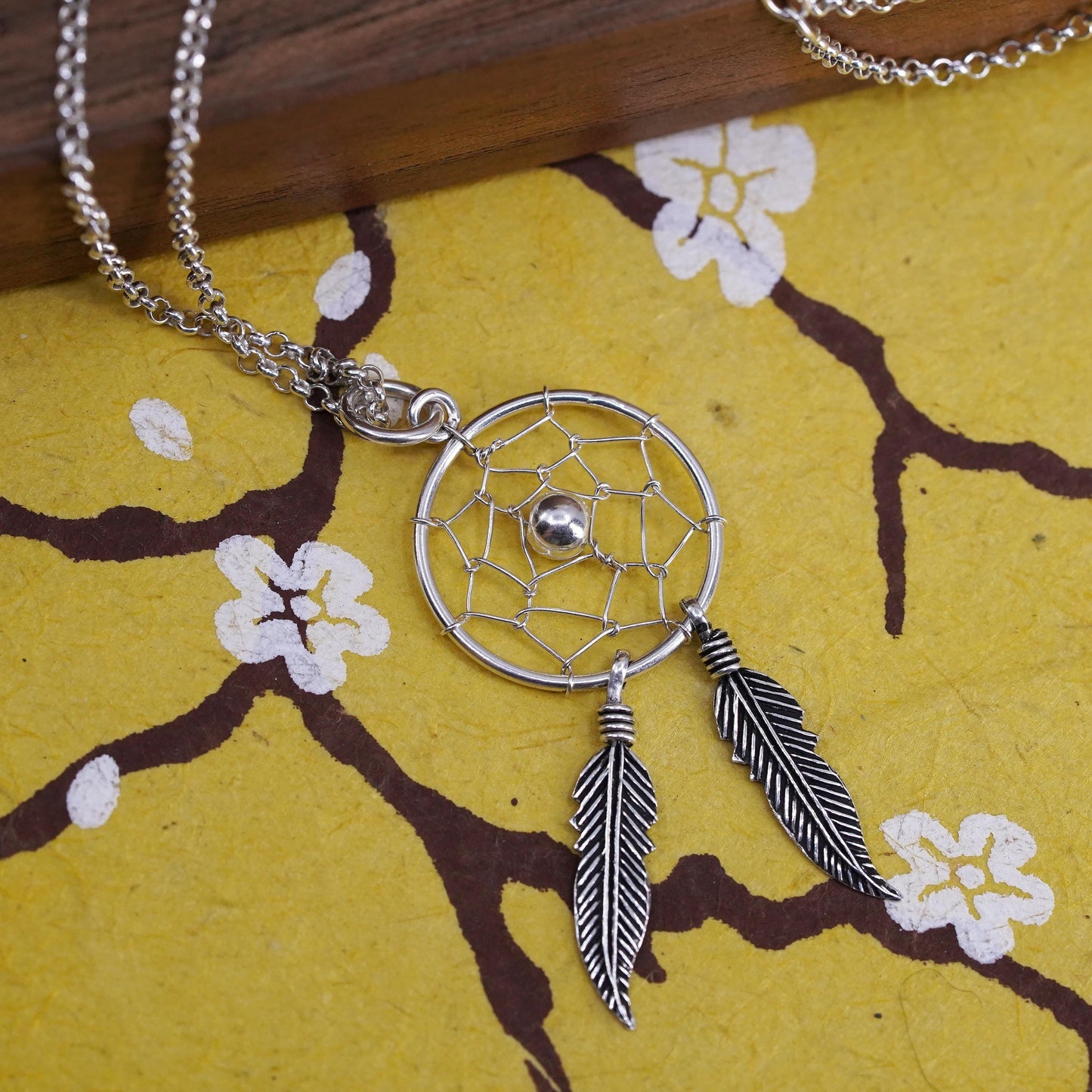 16+2", vintage sterling 925 Silver necklace net pendant and feather dangles