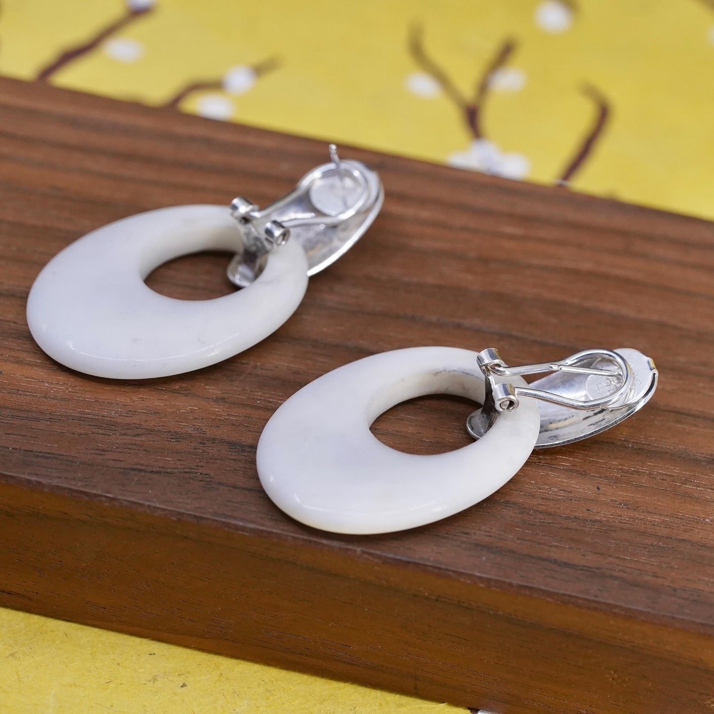 Vintage MWS Sterling 925 silver handmade earrings with oval white jade