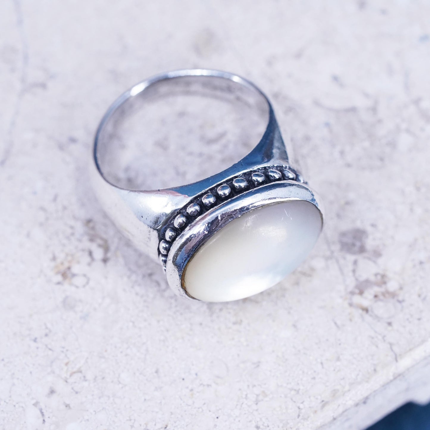 Size 8, VTG sterling silver handmade statement ring, 925 band mother of pearl