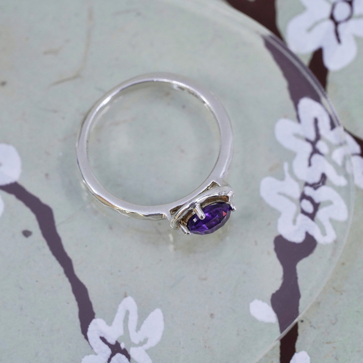 Size 7.5, Silpada stackable Sterling 925 silver handmade ring with amethyst