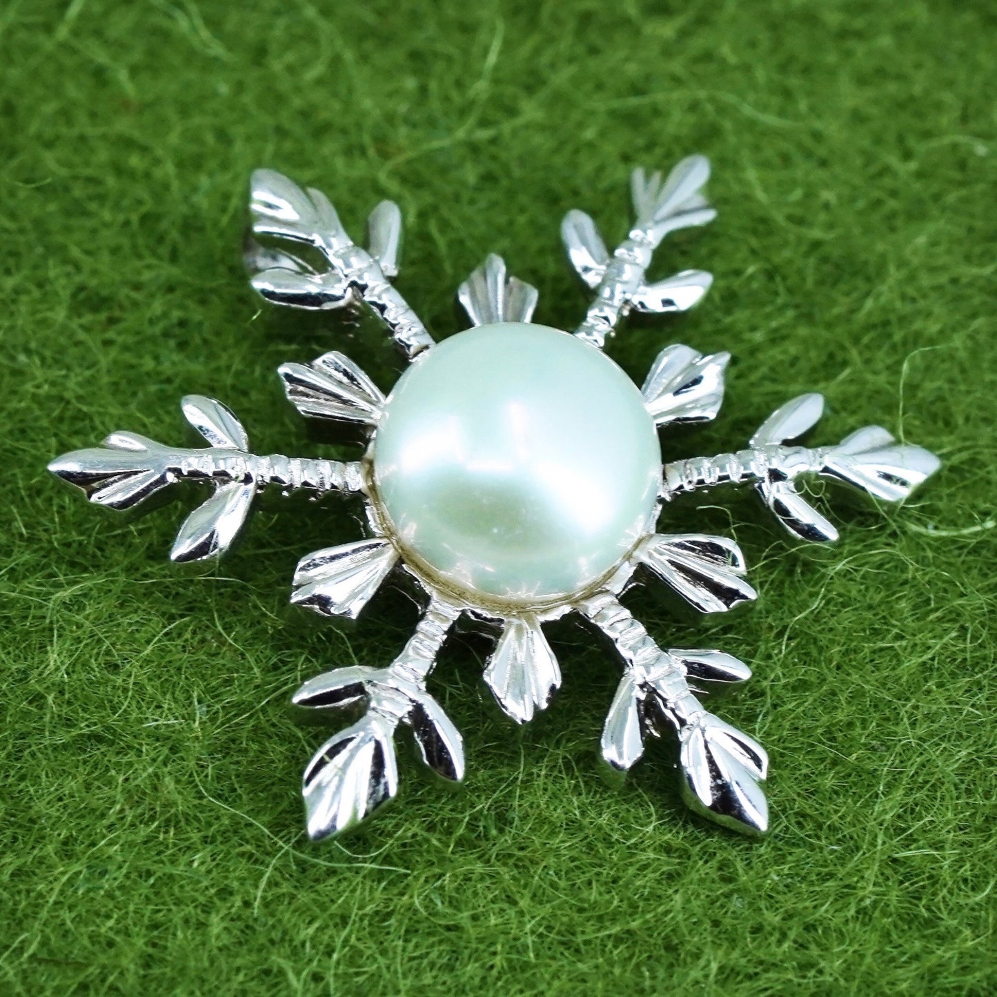 Vintage IPS Sterling 925 silver pendant snowflake with pearl