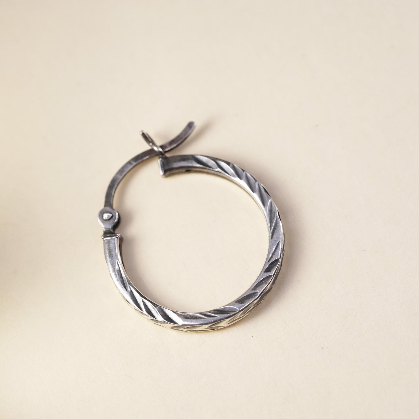 0.75", Vintage sterling 925 silver loop single earring, fashion primitive hoop