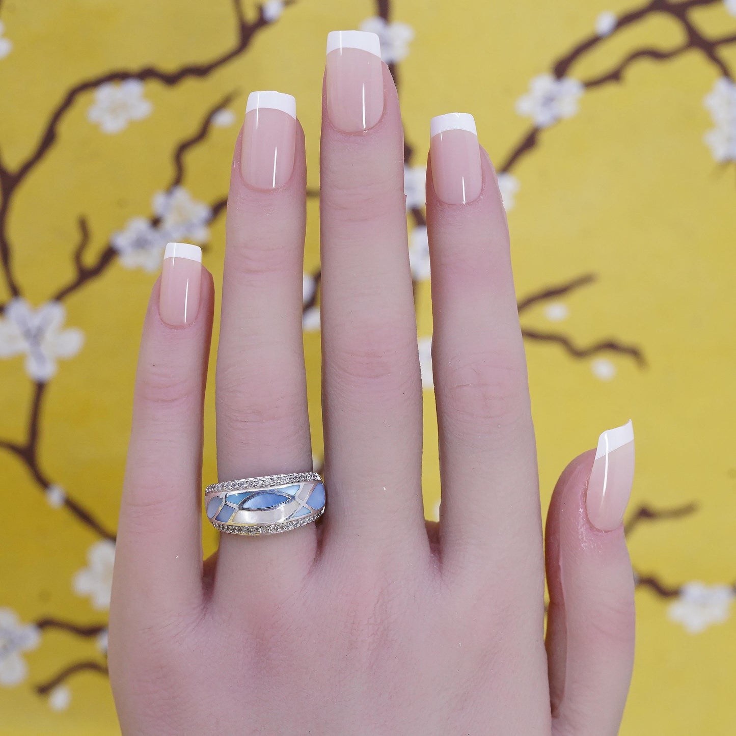 Size 7, vintage Sterling silver ring, 925 dome band mother of pearl inlay cz