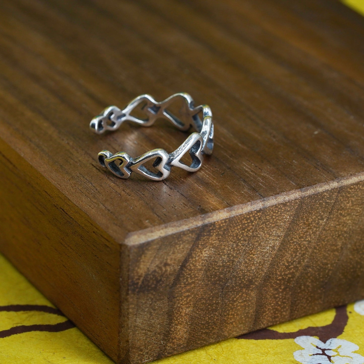 Size 5, vintage silpada Sterling silver handmade ring, 925 heart open band