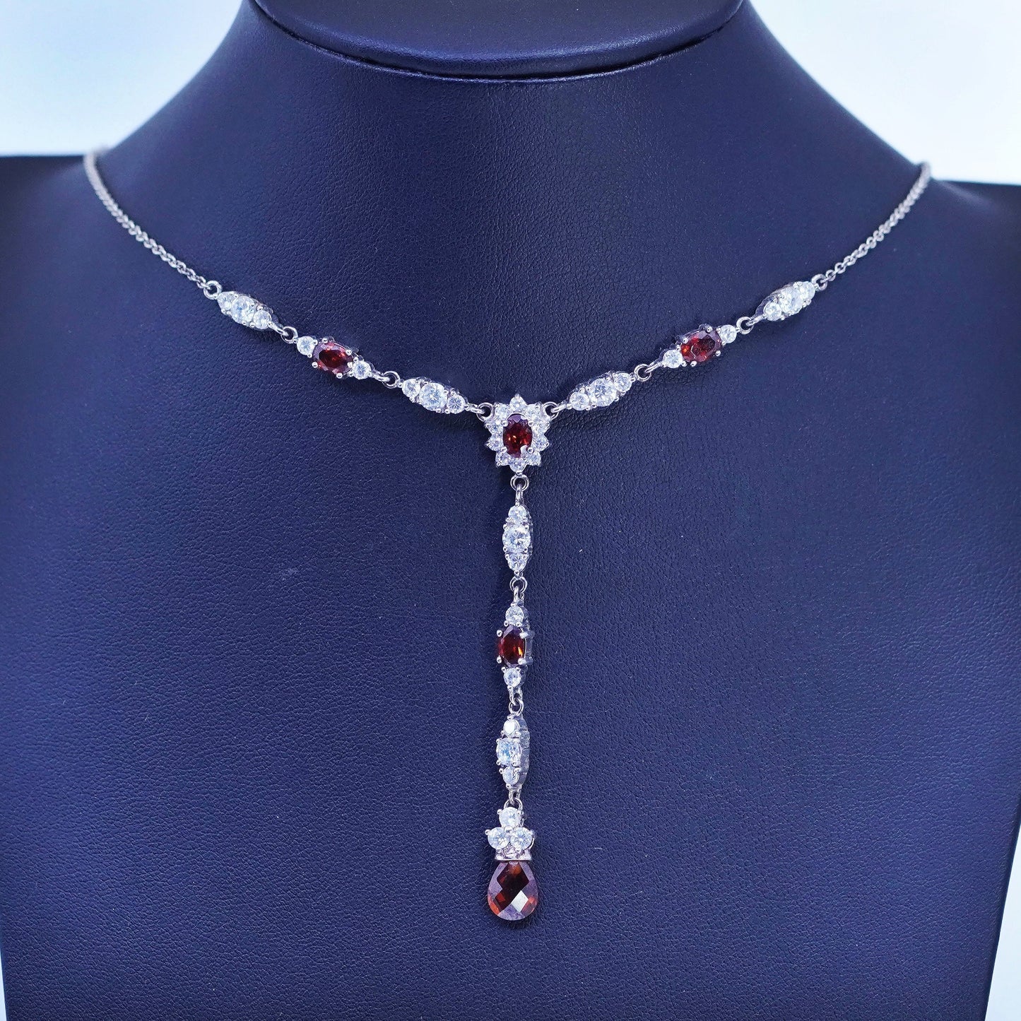 18”, vintage Sterling 925 silver handmade circle necklace with ruby pendant