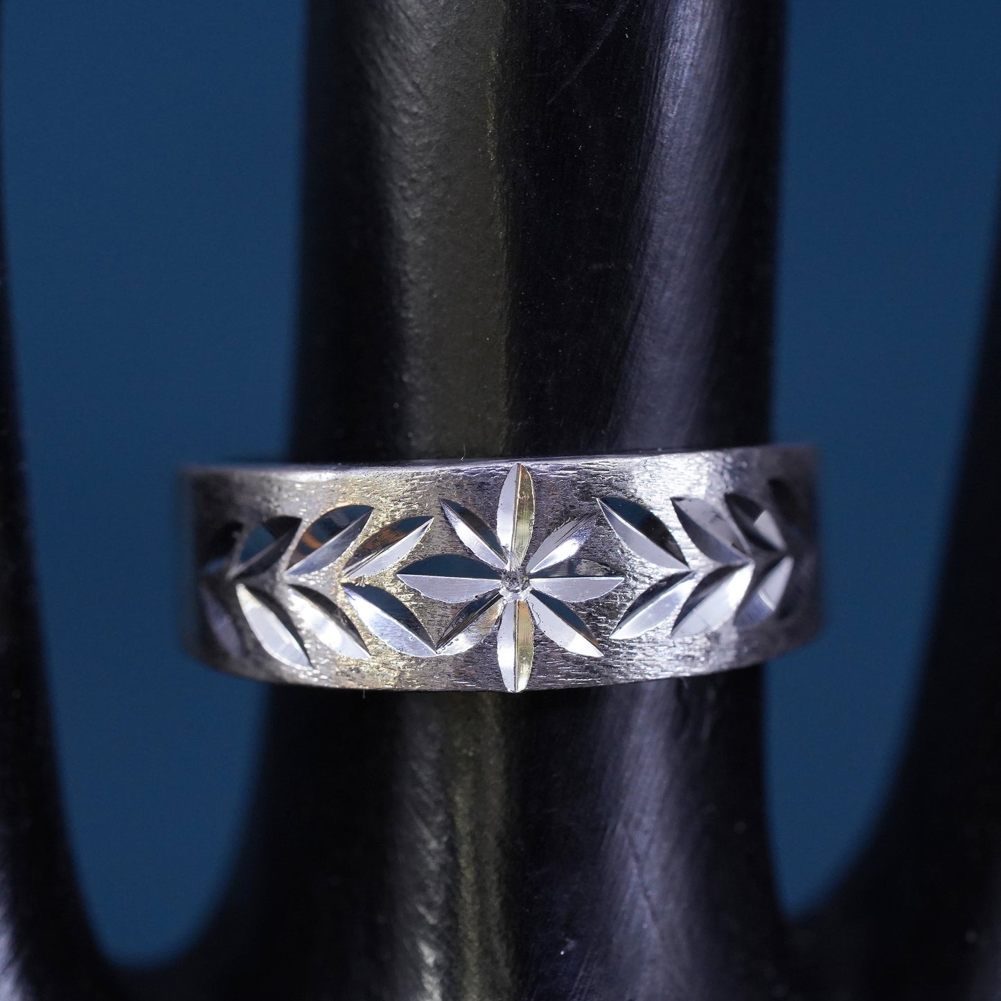 Size 6, vintage Sterling silver ring, southwestern 925 stackable textured band