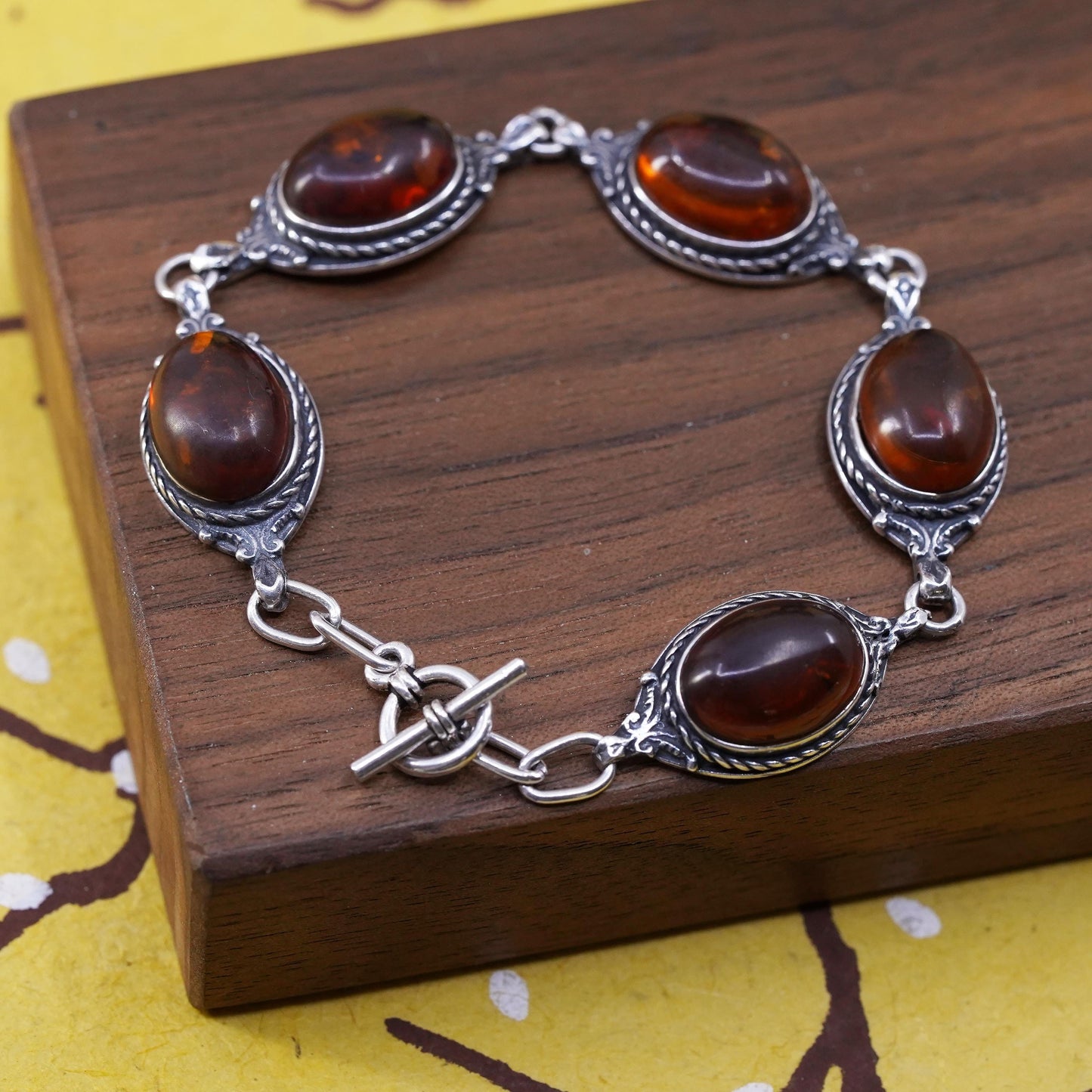 6.5", vintage Sterling 925 silver handmade bracelet oval amber toggle closure