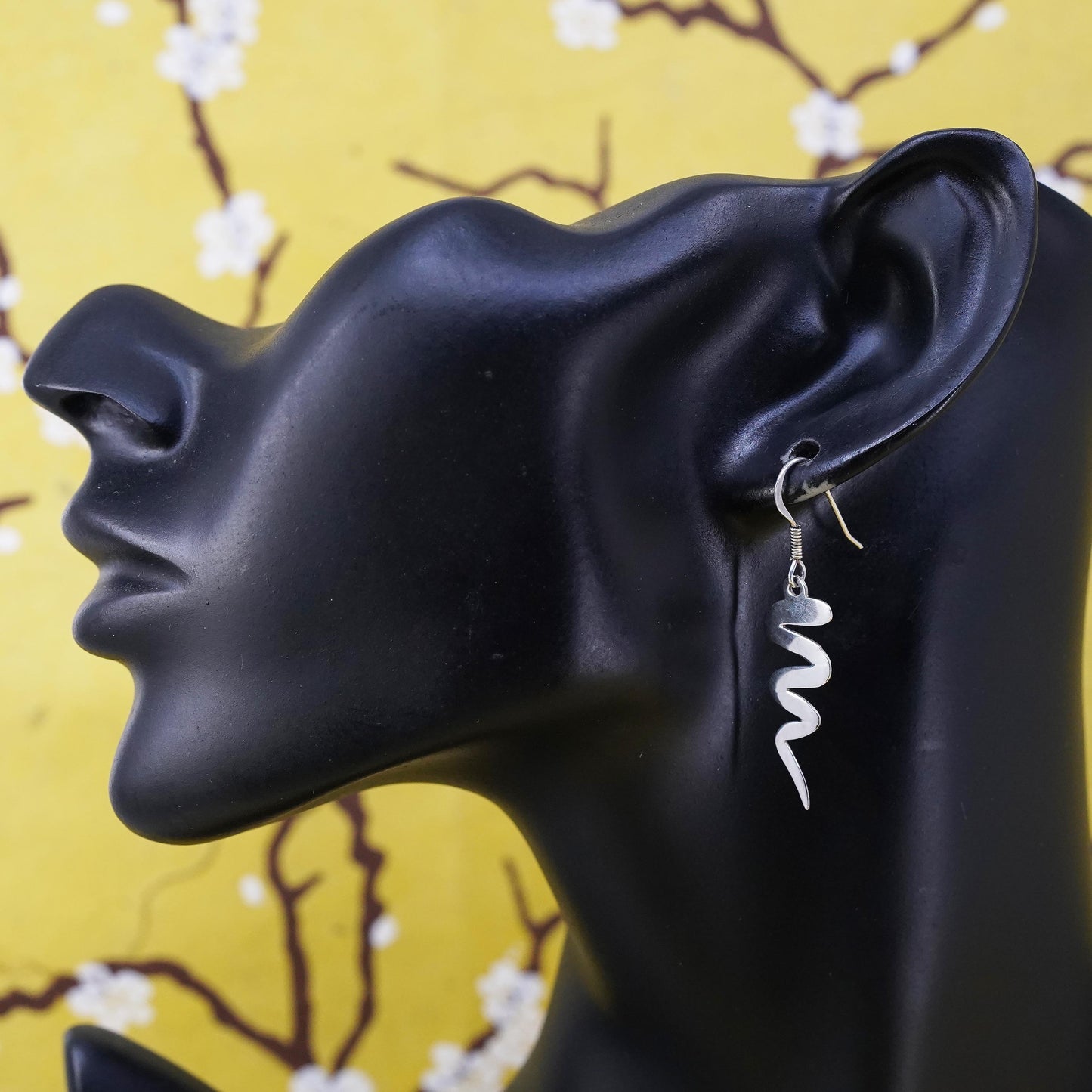 Vintage Mexican Sterling silver handmade earrings, 925 tornado drops