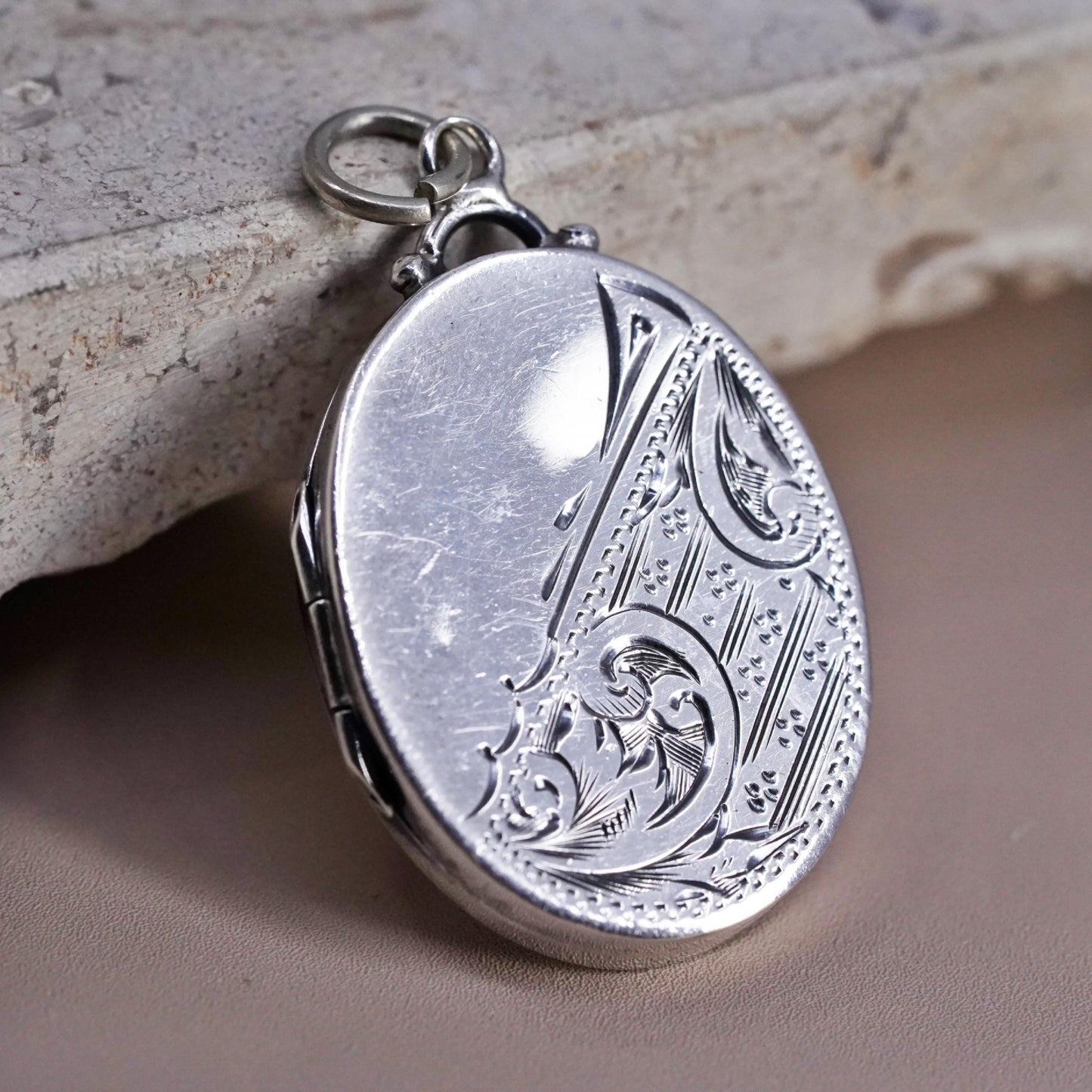 Vintage Sterling silver handmade pendant, 925 oval photo locket with swirly