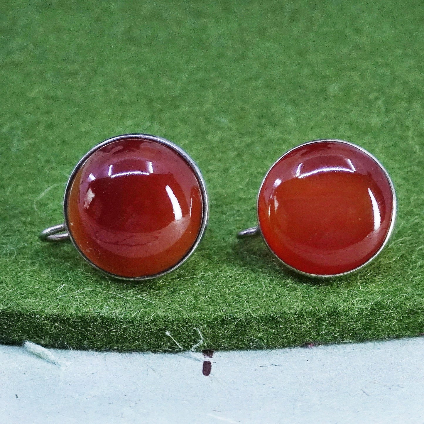 Vintage sterling 925 silver handmade screw back earrings with carnelian