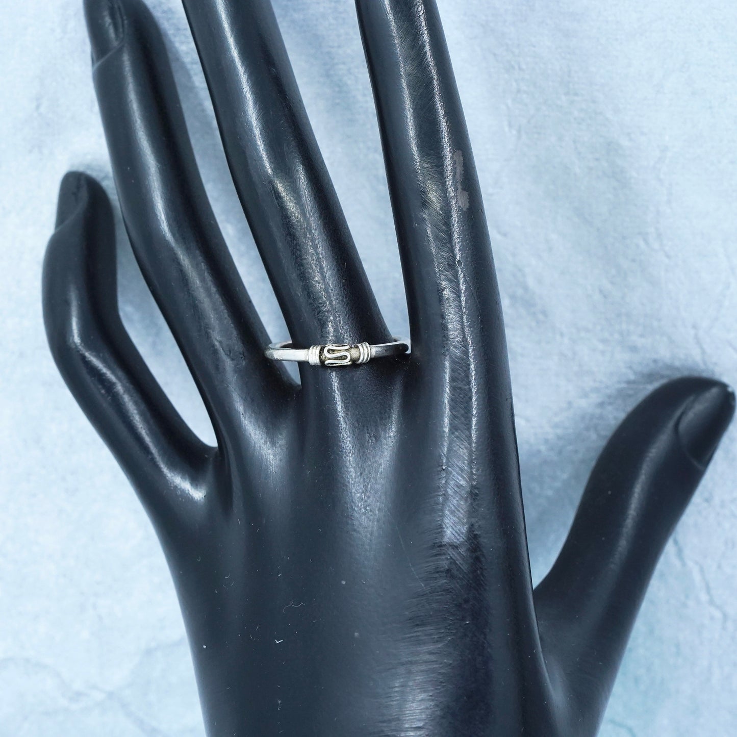 Size 9, vintage southwestern Sterling 925 silver ring, stackable cable band