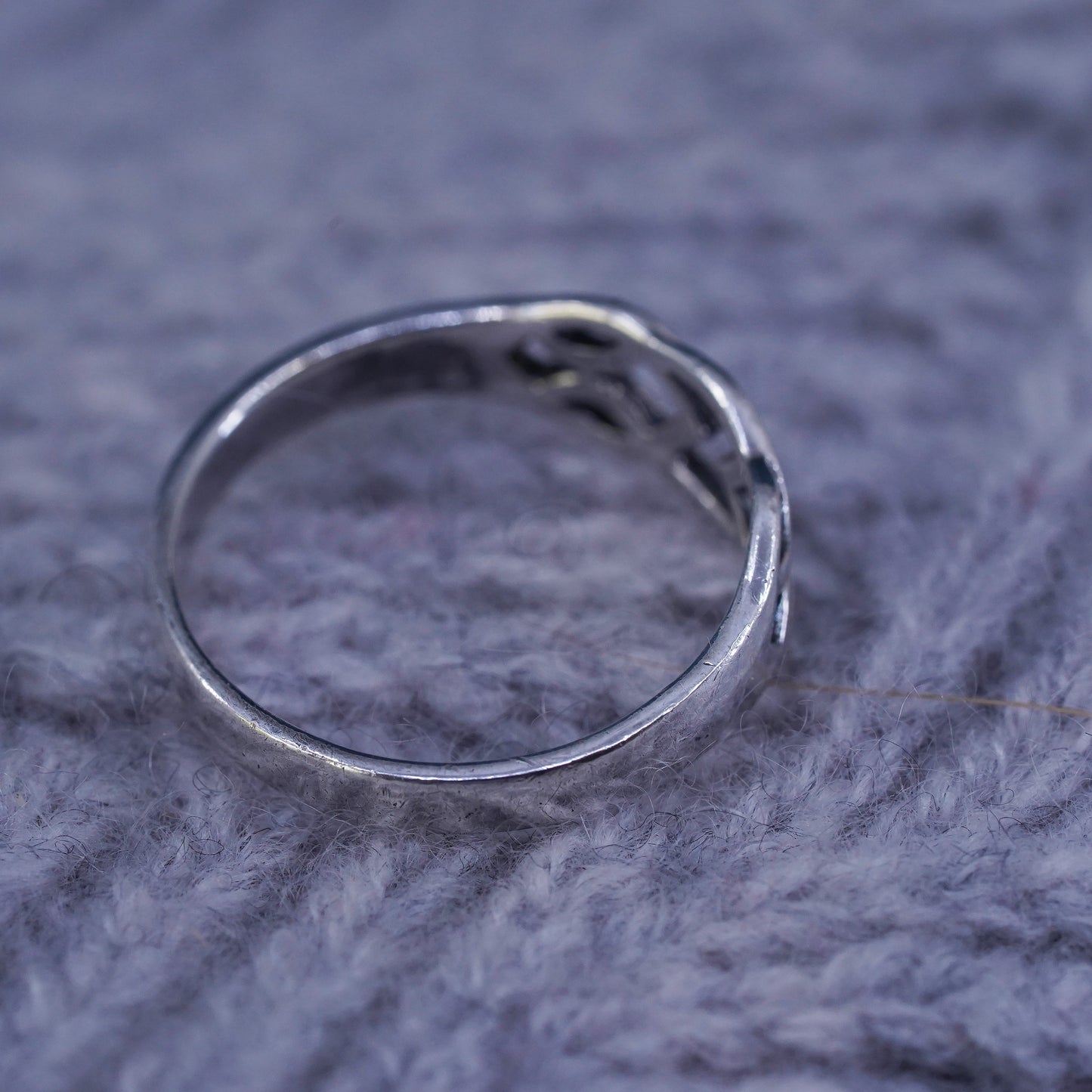 Size 8, vintage Sterling handmade ring, irish celtic knot 925 silver band