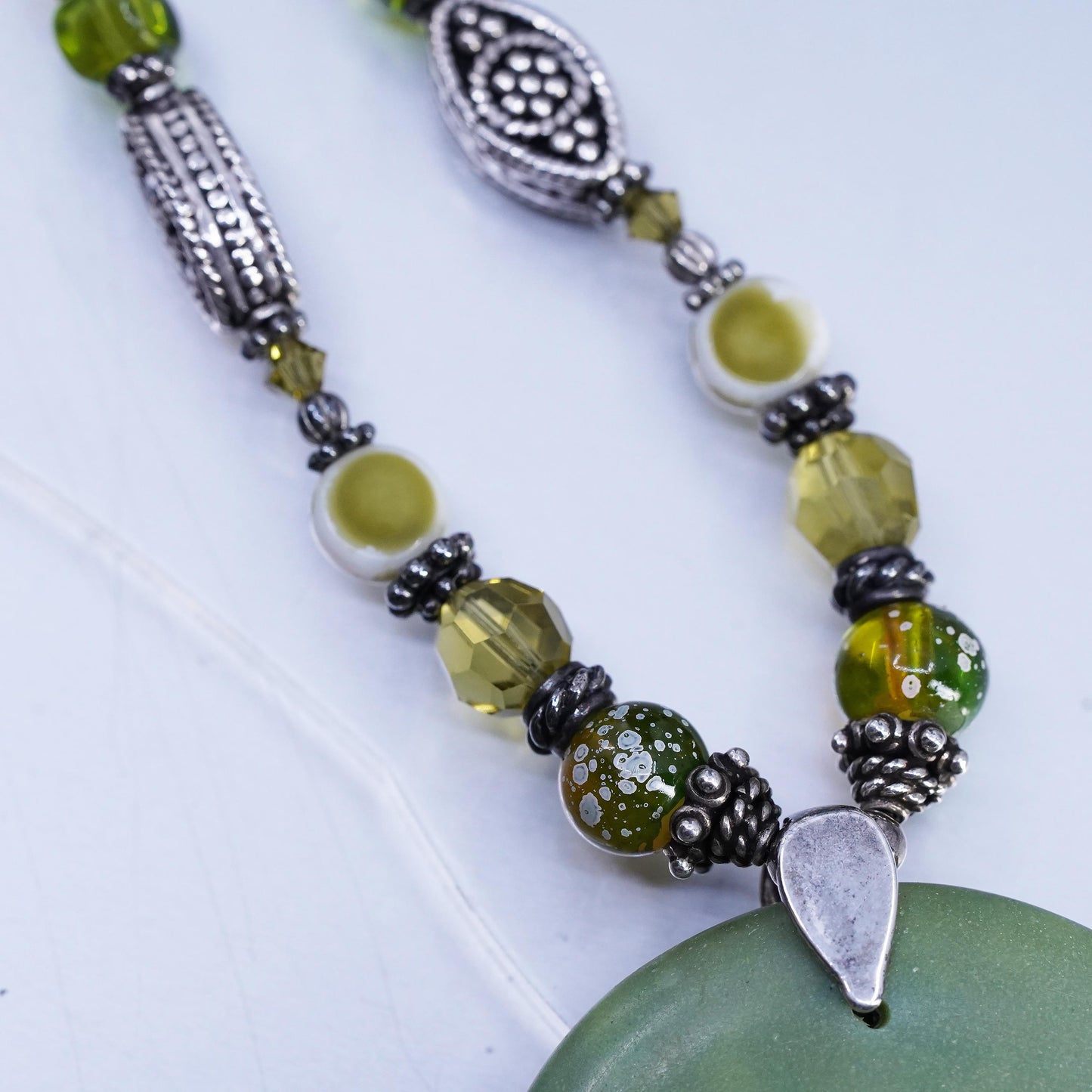 19" Sterling 925 silver flatten oval chain necklace jade looking rubber pendant