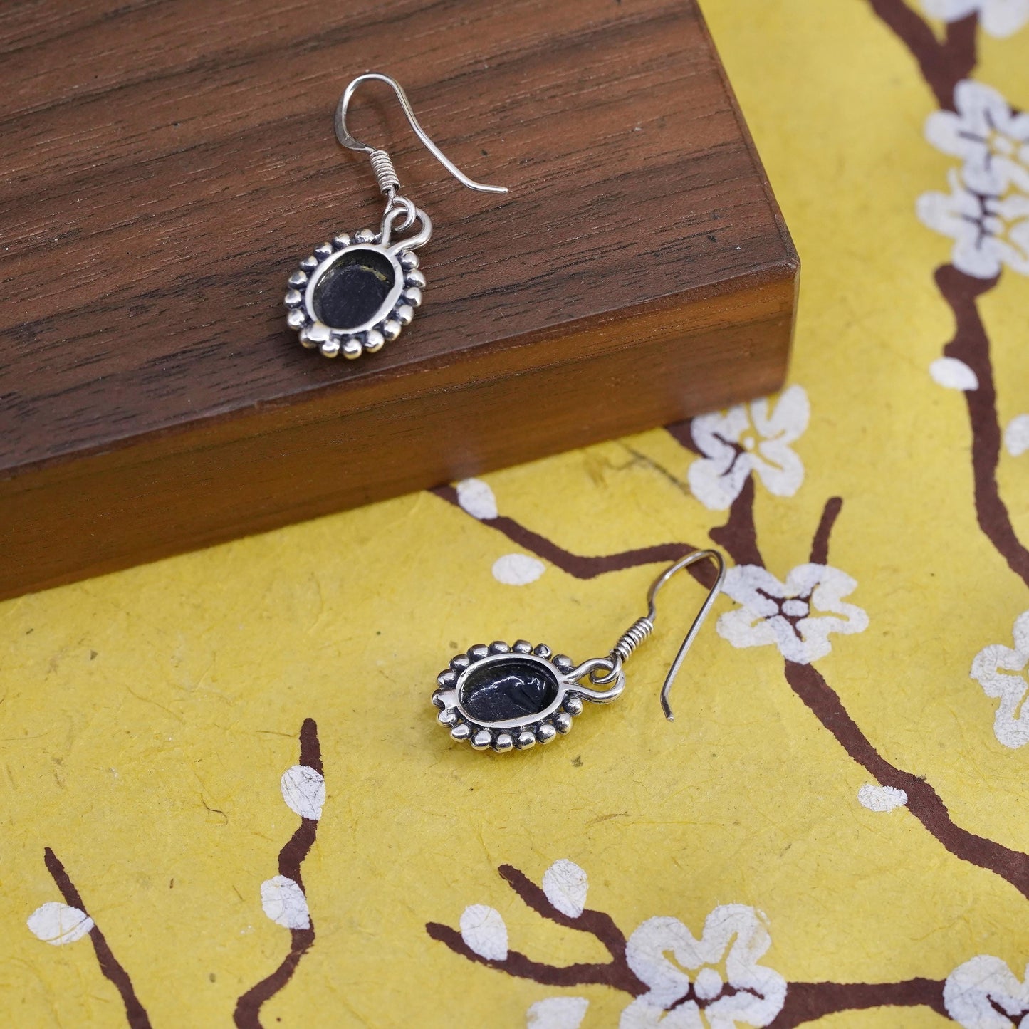 Vintage Sterling 925 silver handmade oval earrings with onyx and beads