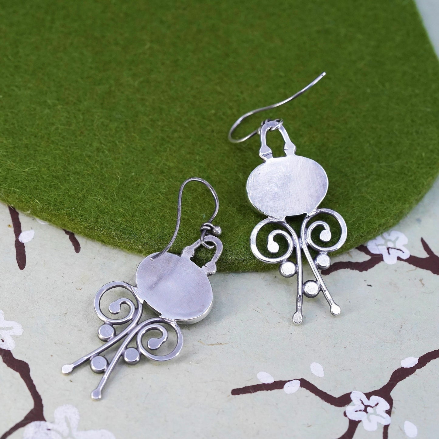 Vintage Sterling silver handmade earrings, 925 whirl waves dangles and jade