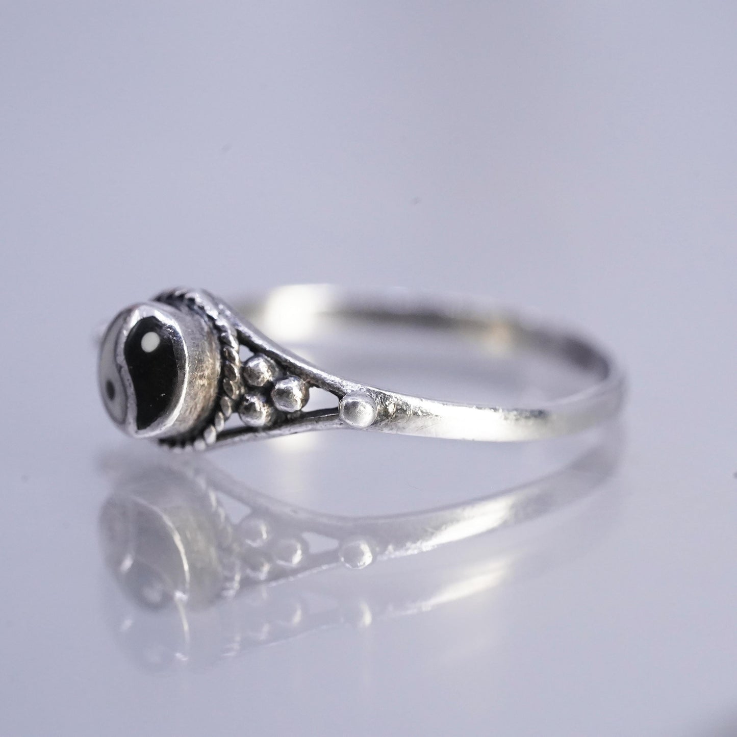 Size 8.5, vintage Sterling 925 silver handmade Yin and Yang ring w/ onyx inlay