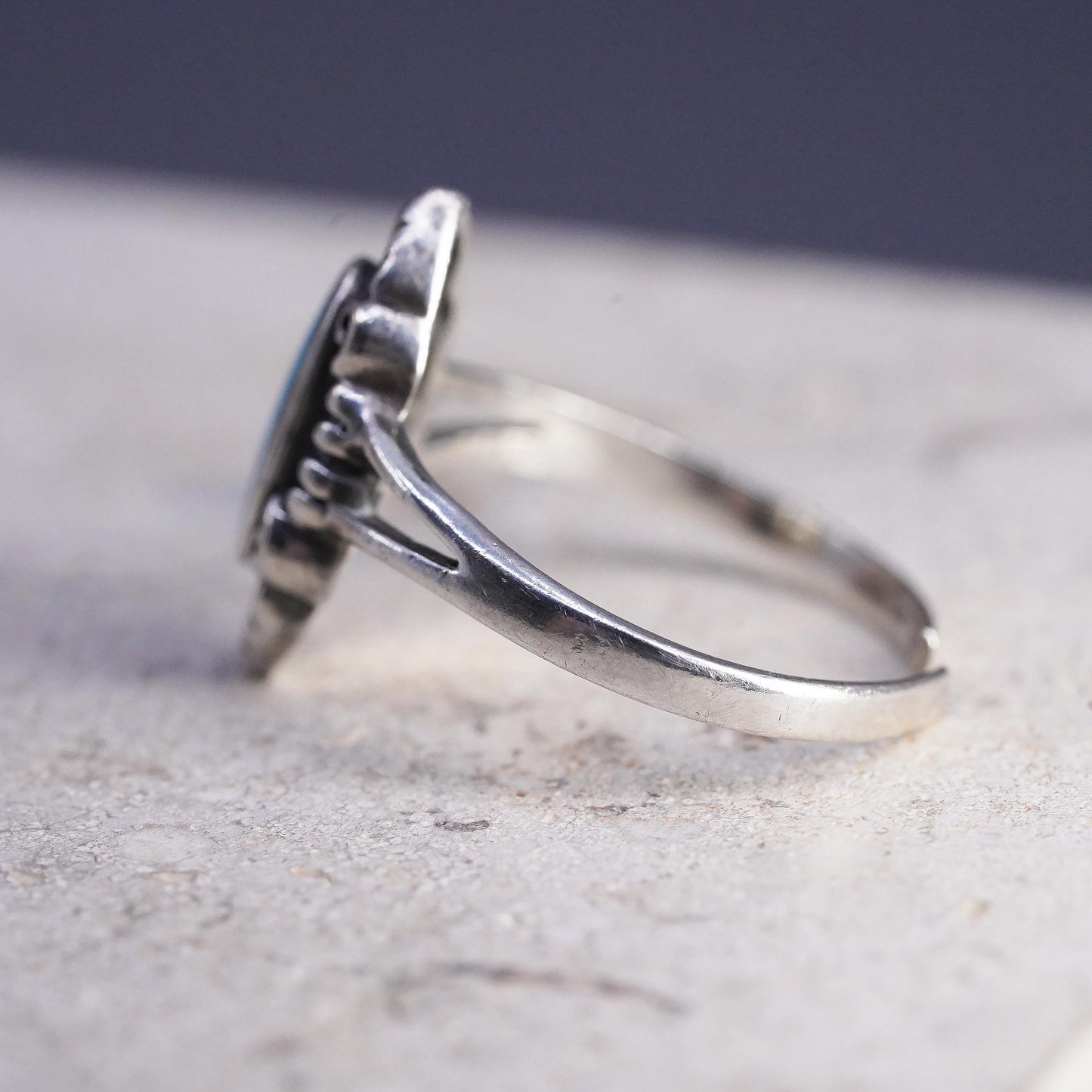 Size adjustable, vintage Sterling 925 silver handmade ring with turquoise