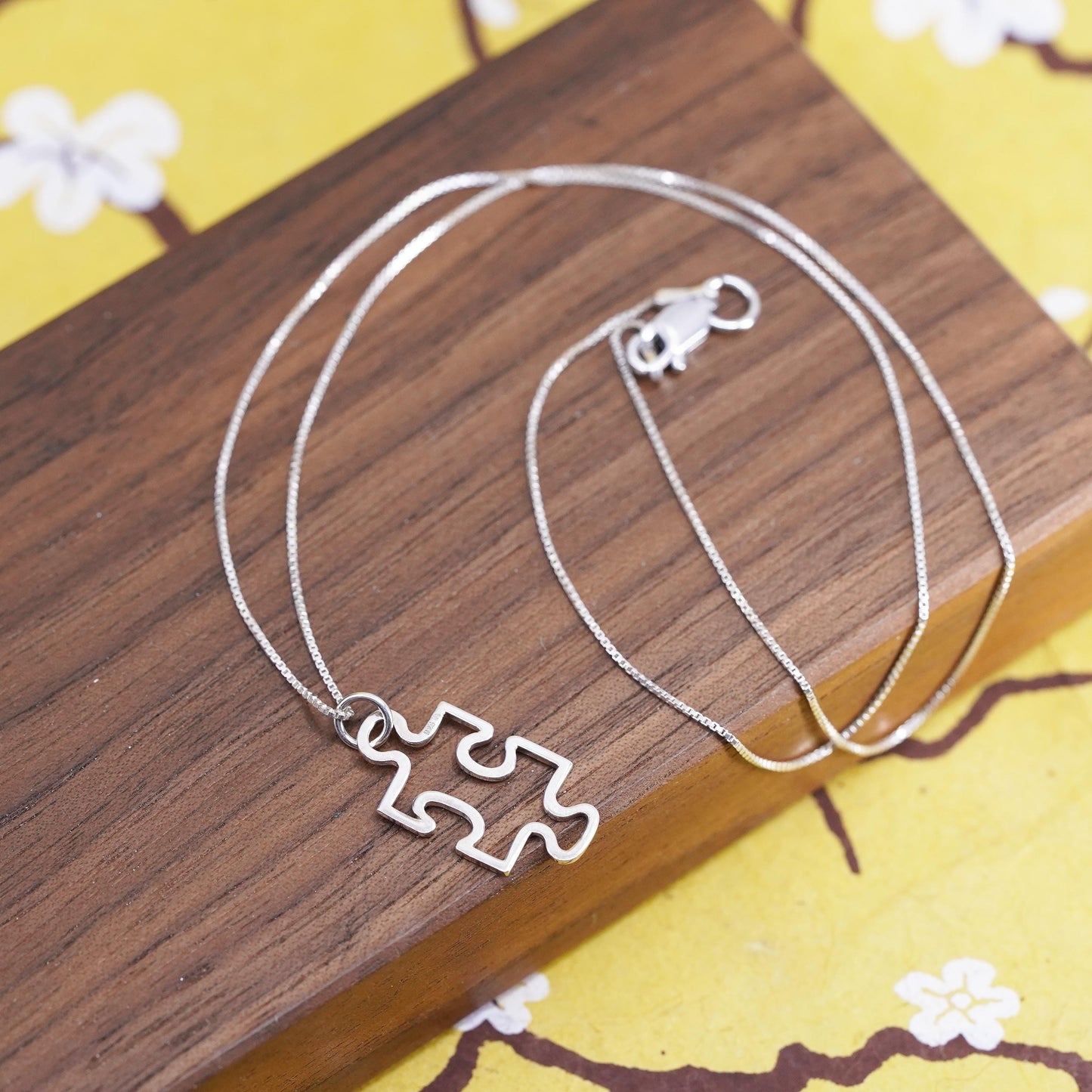 18”, Vintage Sterling silver handmade necklace, 925 box chain puzzle pendant
