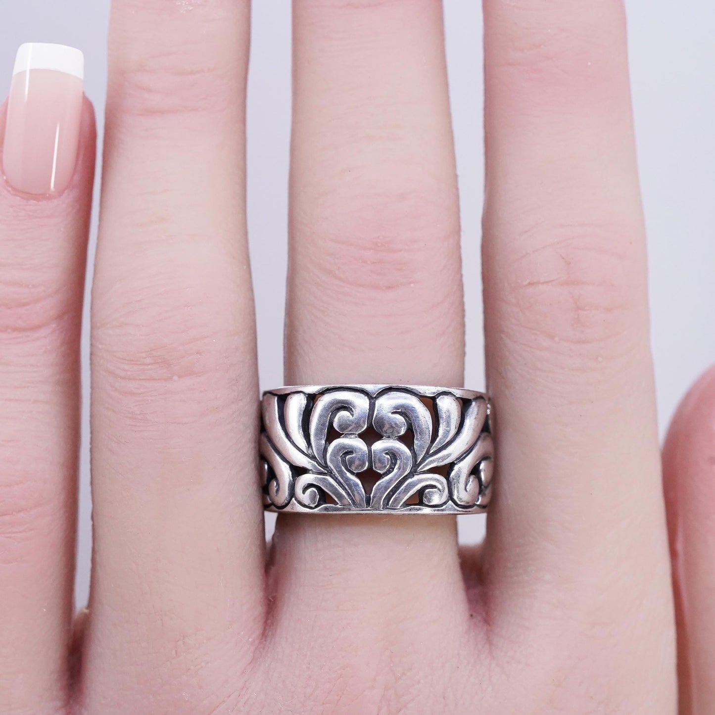 Size 8.5, vintage Sterling 925 silver handmade ring, filigree heart band