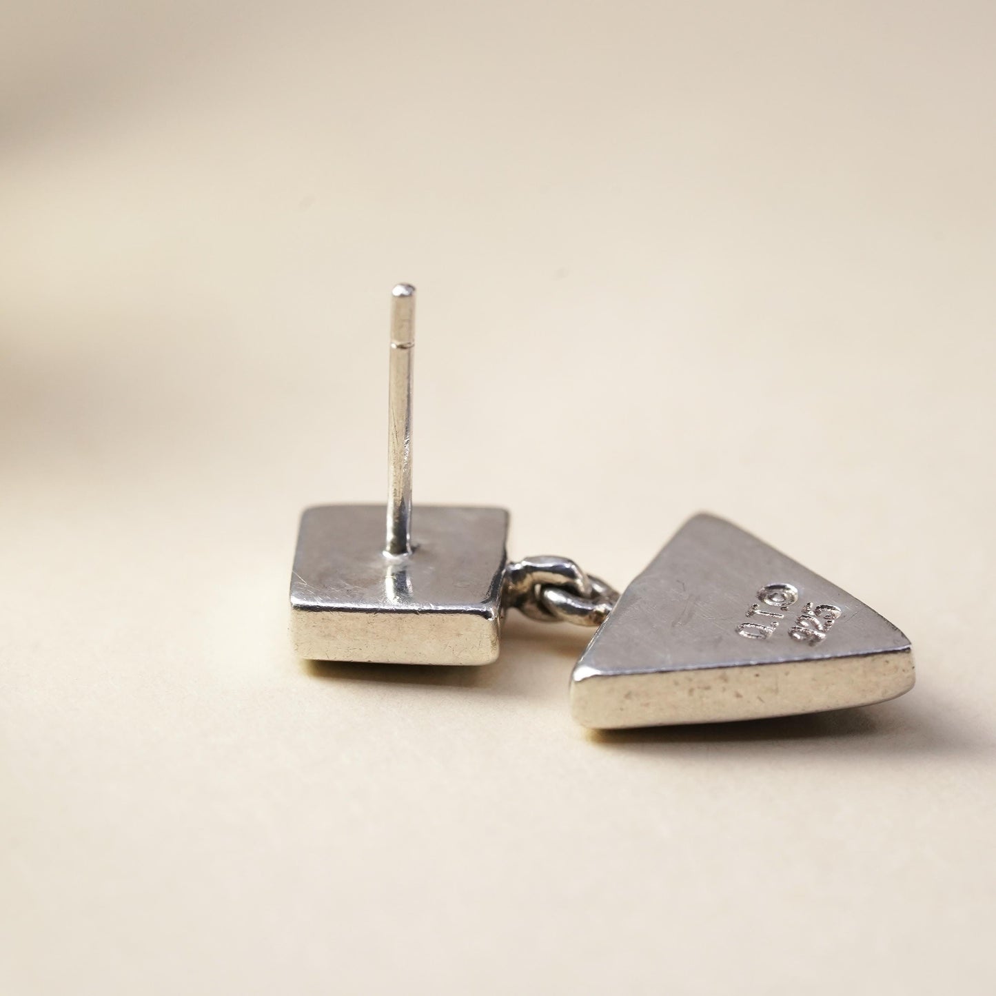 Native American Quoc QT single earring. Sterling 925 silver stud triangle onyx