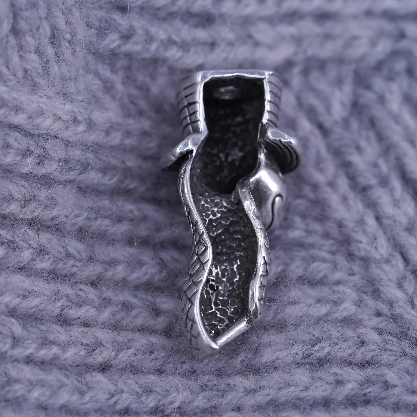 vintage sterling 925 silver handmade top hat snake pendant