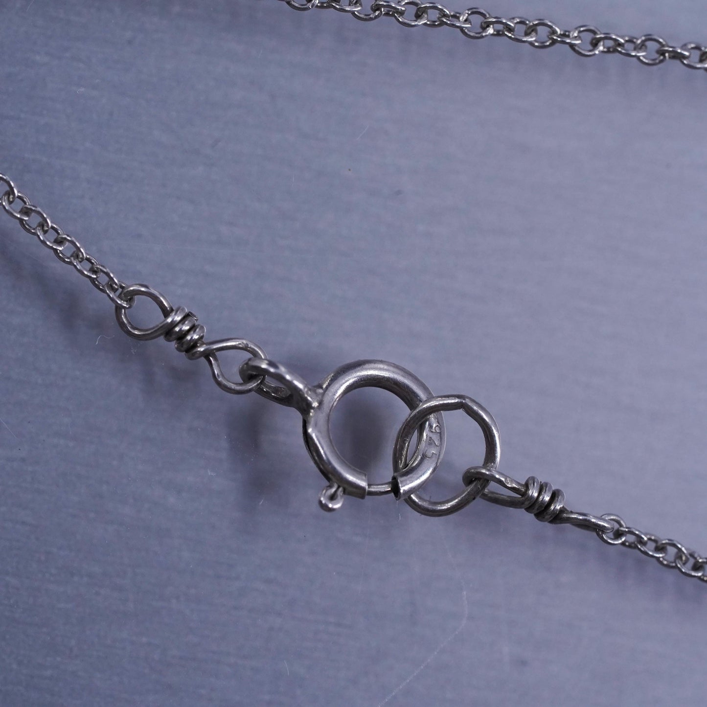 16”, vintage Sterling 925 silver circle chain necklace with triangular pendant