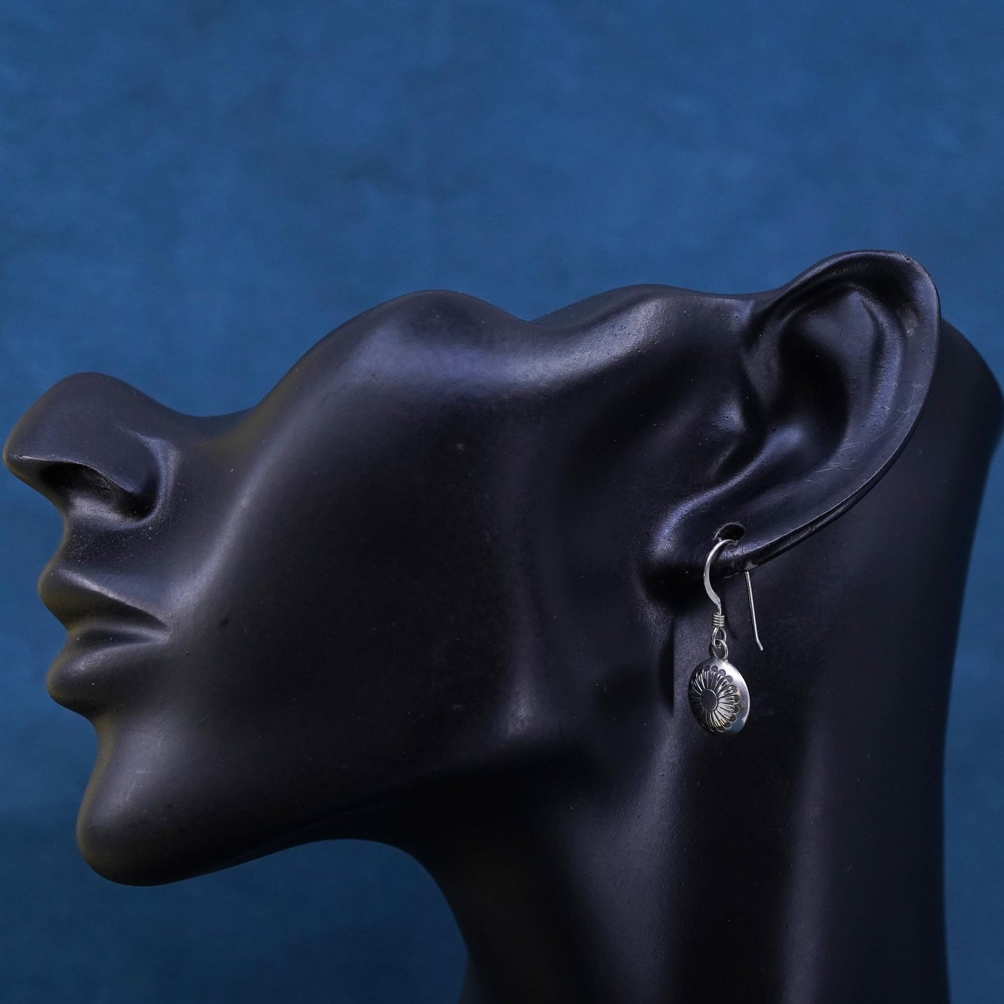 Native American sterling silver handmade earrings, 925 flower discs