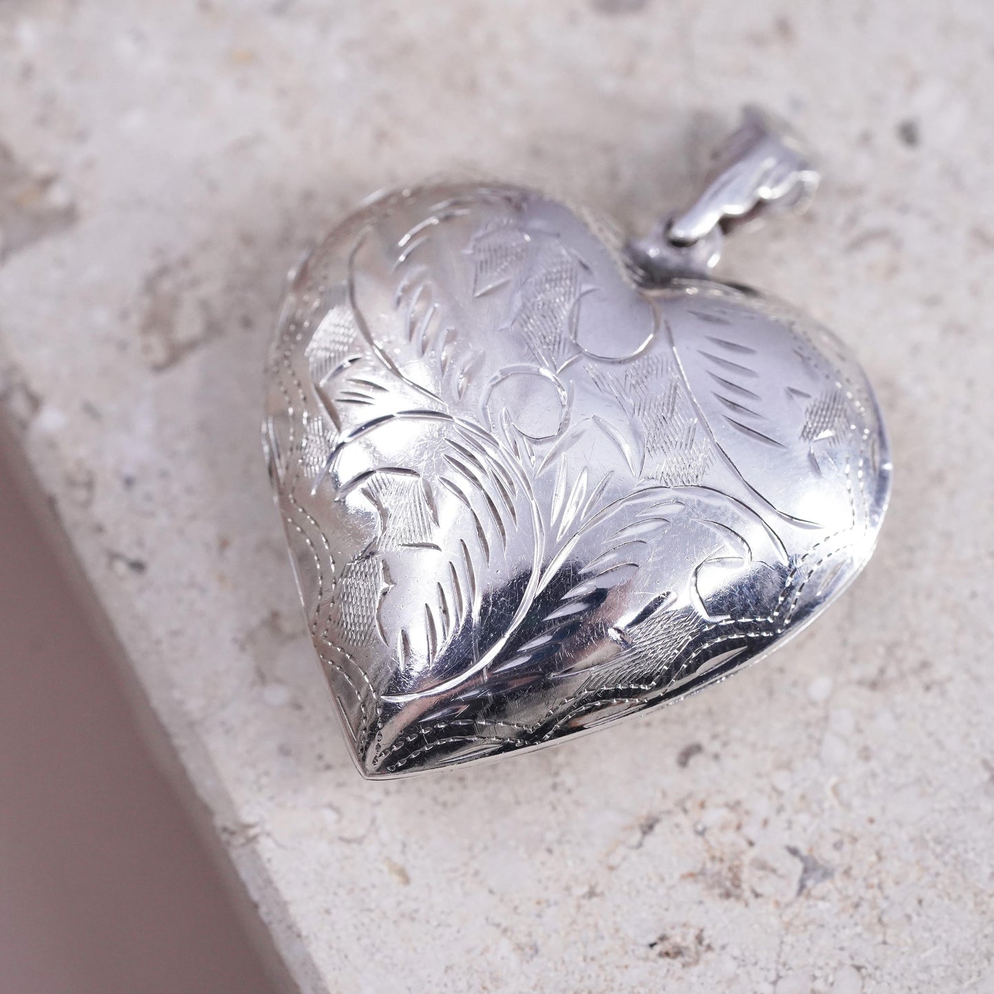 1.25” Vintage Sterling silver pendant, floral textured 925 heart photo locket