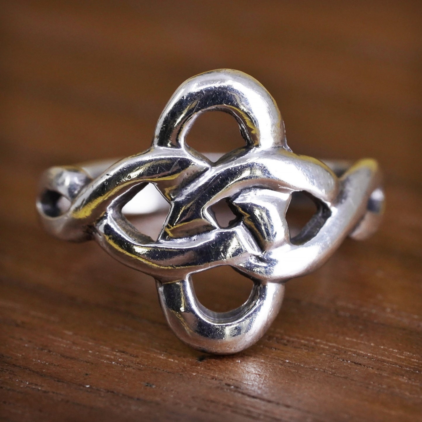 Size 4.75, vintage Sterling silver handmade wired ring, 925 Irish band