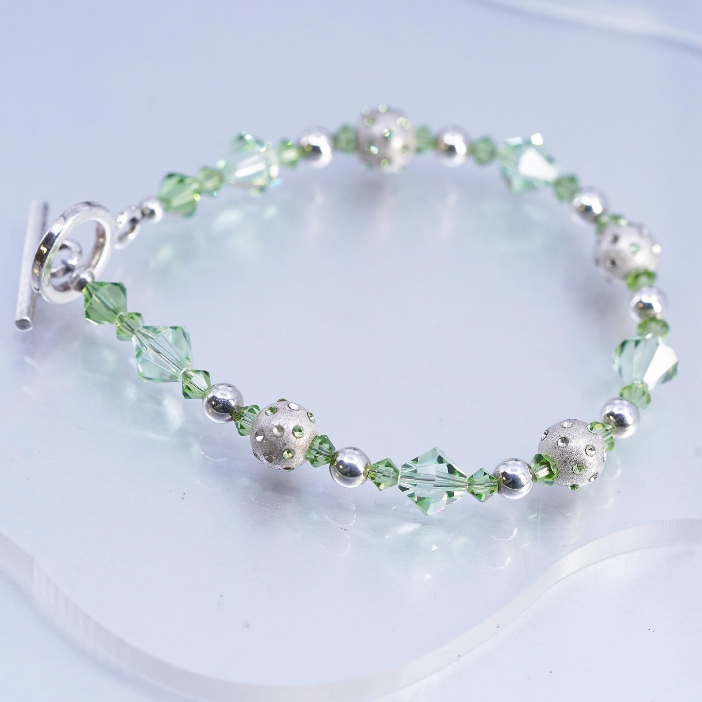 7", vintage Sterling 925 silver bracelet w/ green crystal beads toggle closure