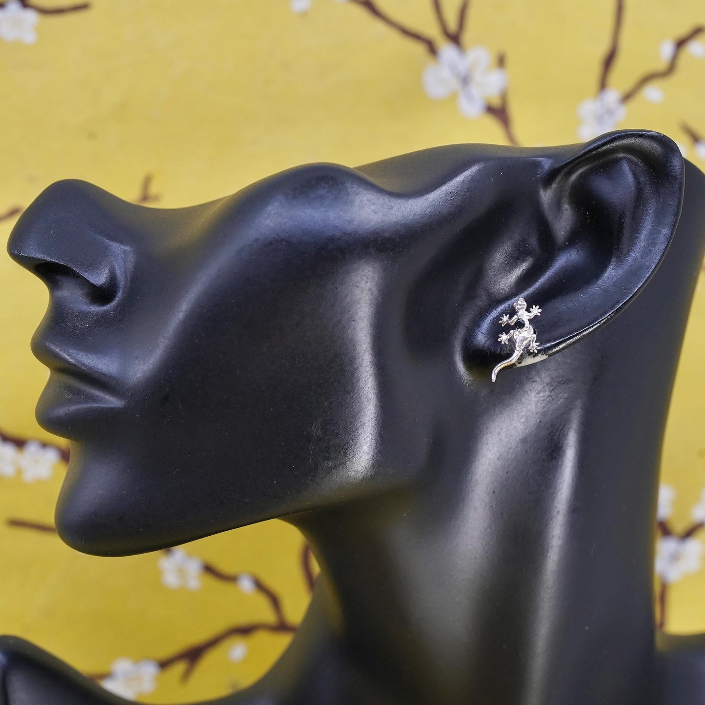 Vintage Sterling 925 silver lizard studs, earrings w/ black crystal screw back