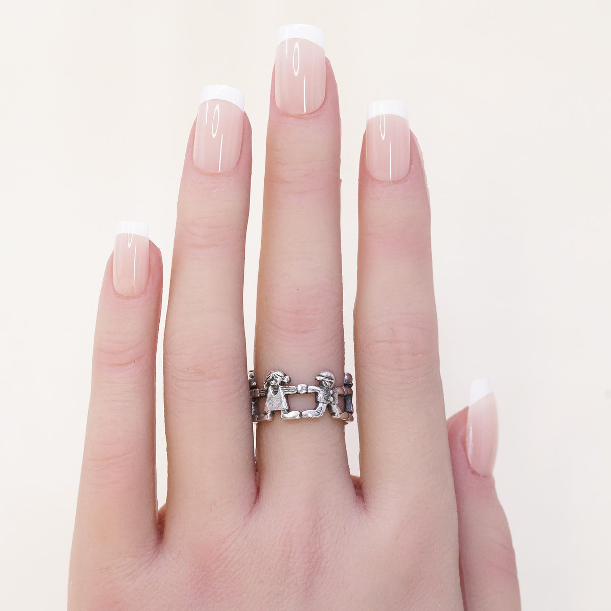 Size 7, Sterling Silver 925 Children Holding Hands Ring, Boy Girl Circle Band