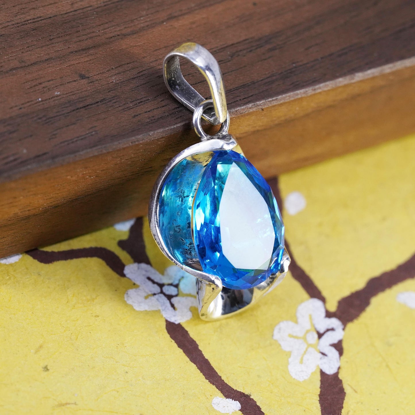 Vintage Sterling silver 925 pendant with teardrop blue topaz
