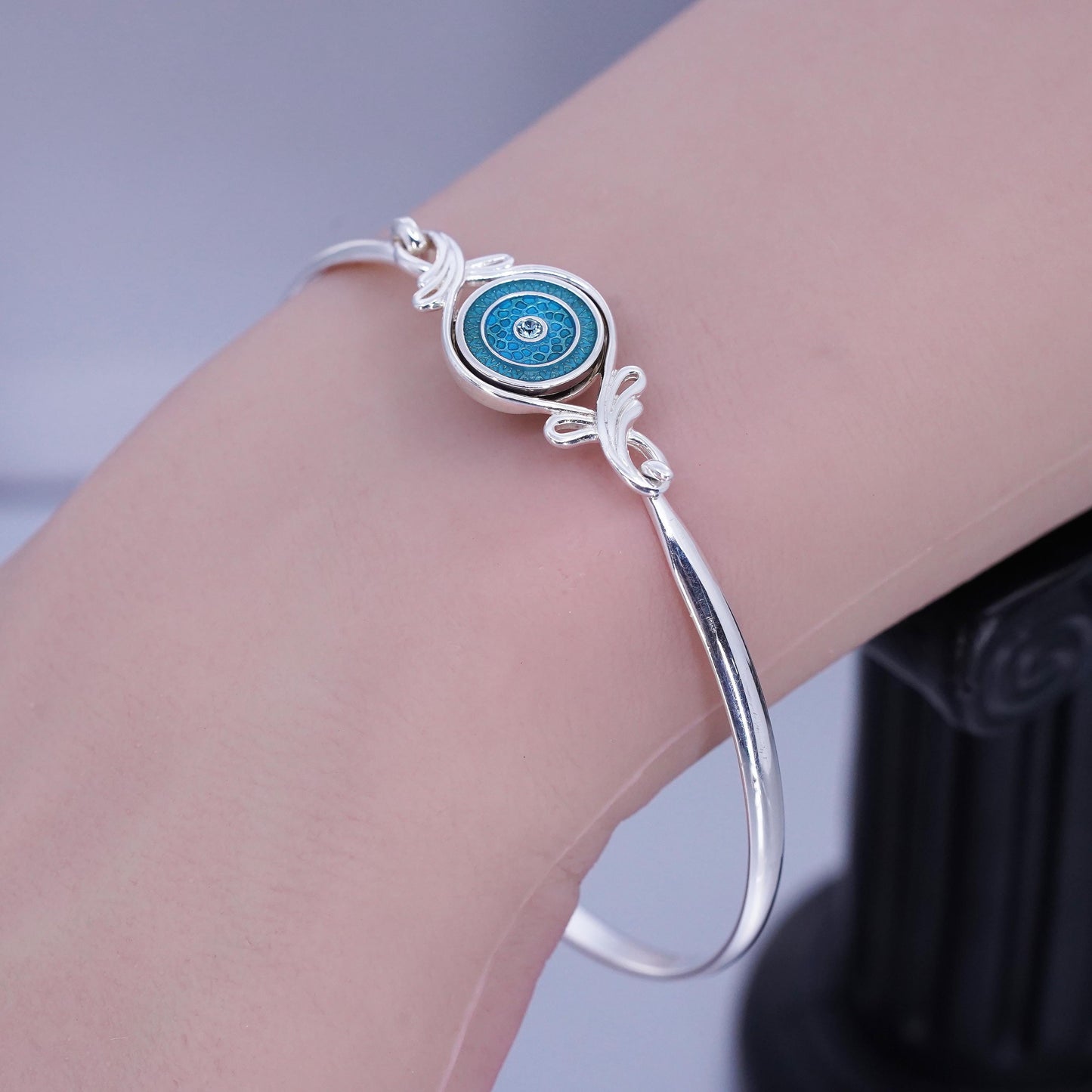 7.5”, Sterling 925 silver bracelet, hinged interchangeable bangle with enamel