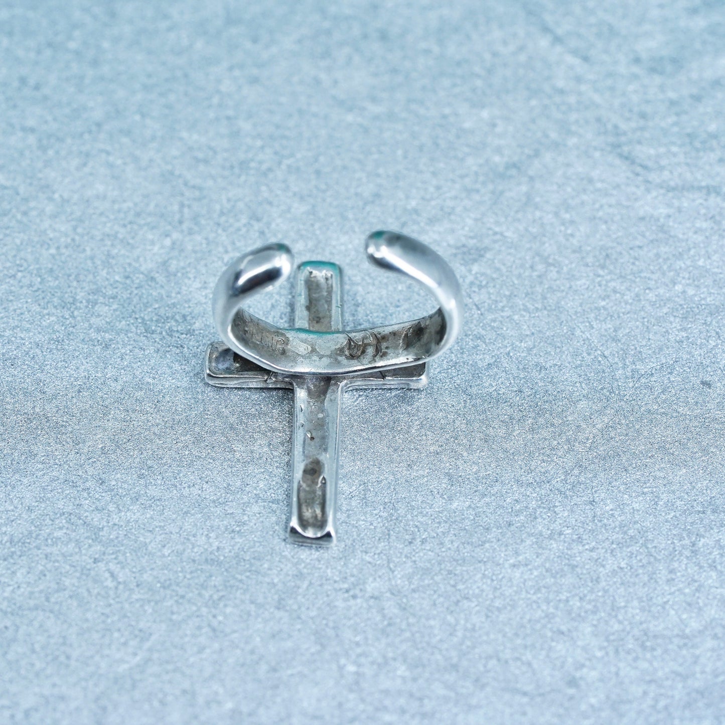 Size 1, vintage southwestern Sterling 925 silver toe ring band with cross