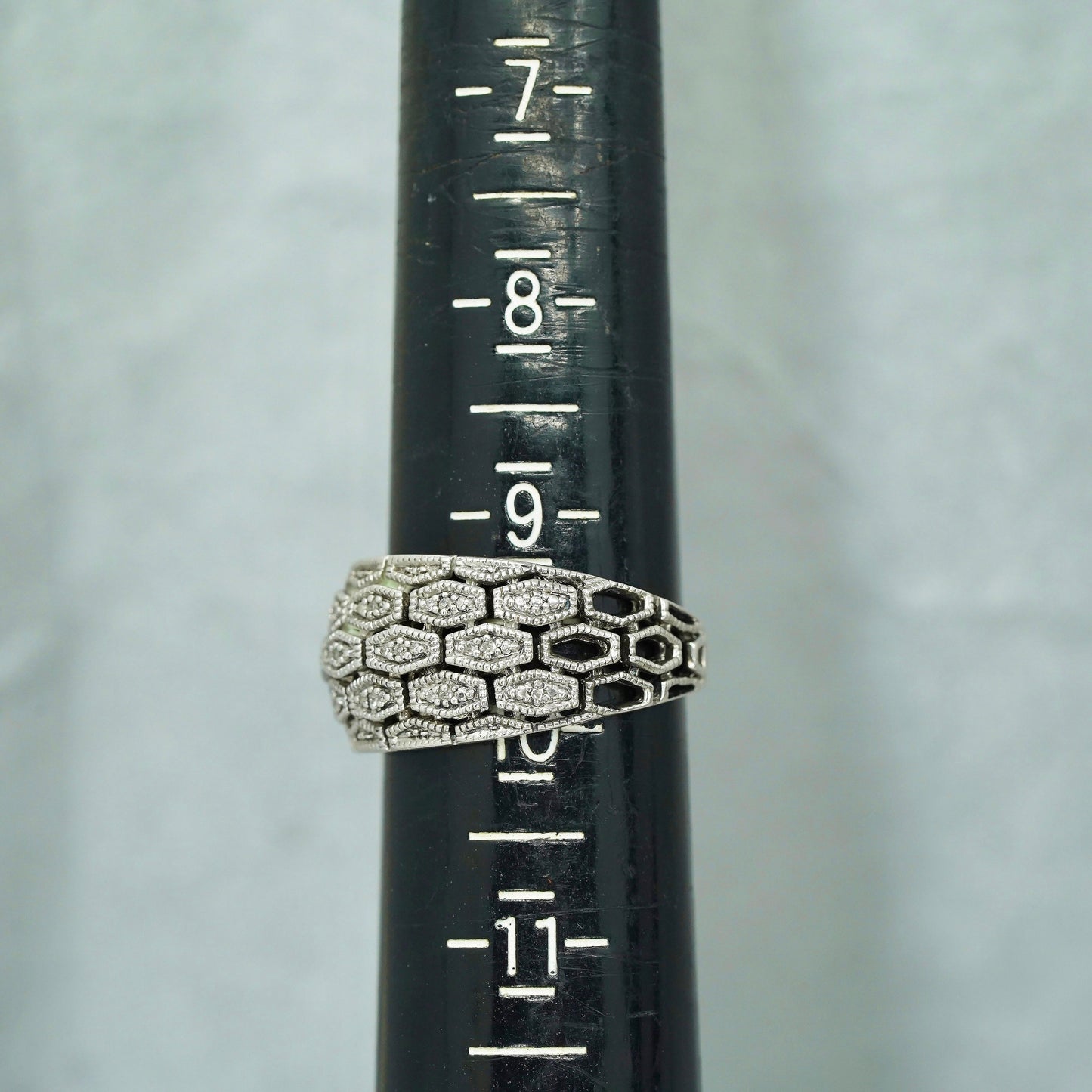 Size 9.5, vintage Sterling 925 silver ring, filigree band with cluster diamonds