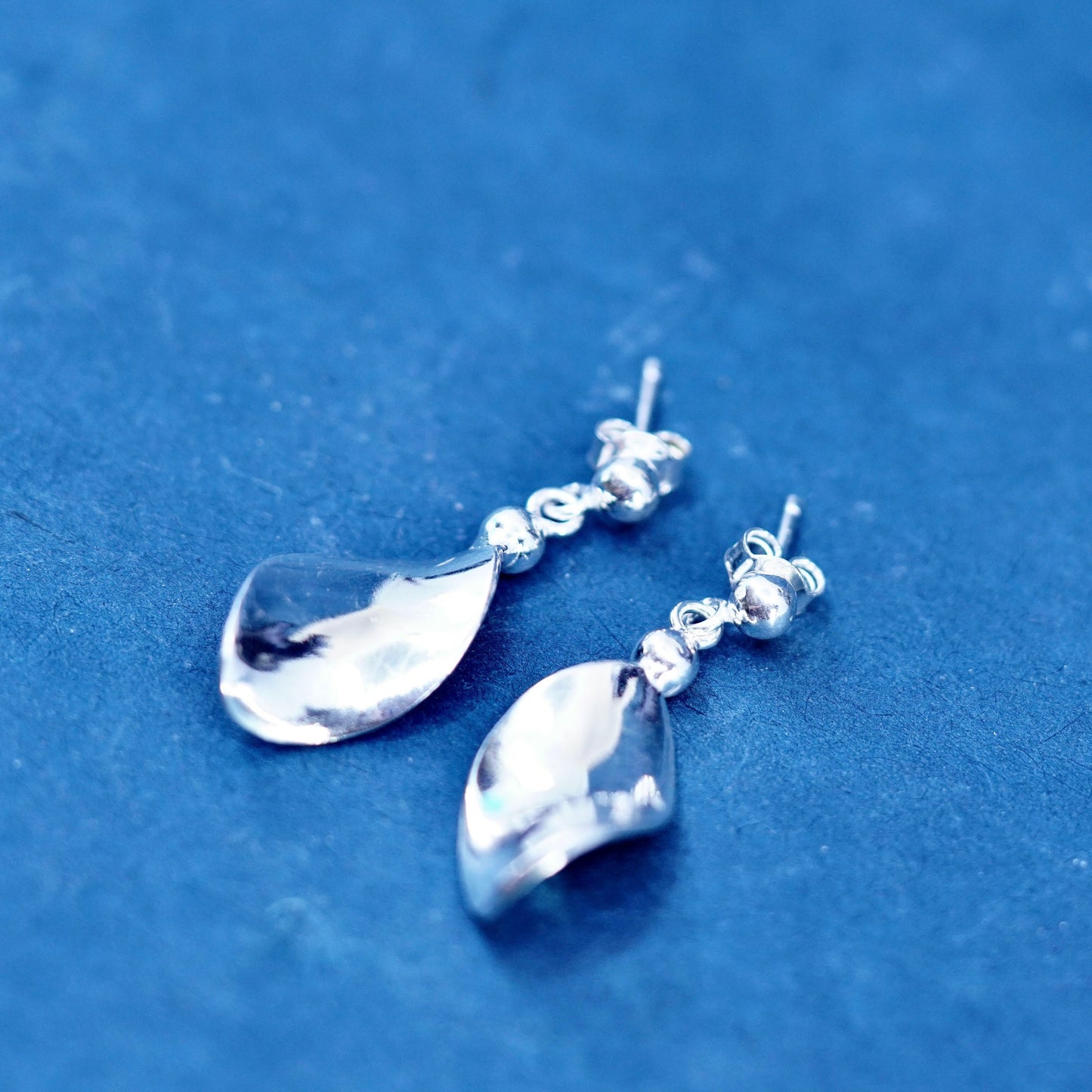 Vintage sterling silver handmade earrings, 925 twisted leafy dangles