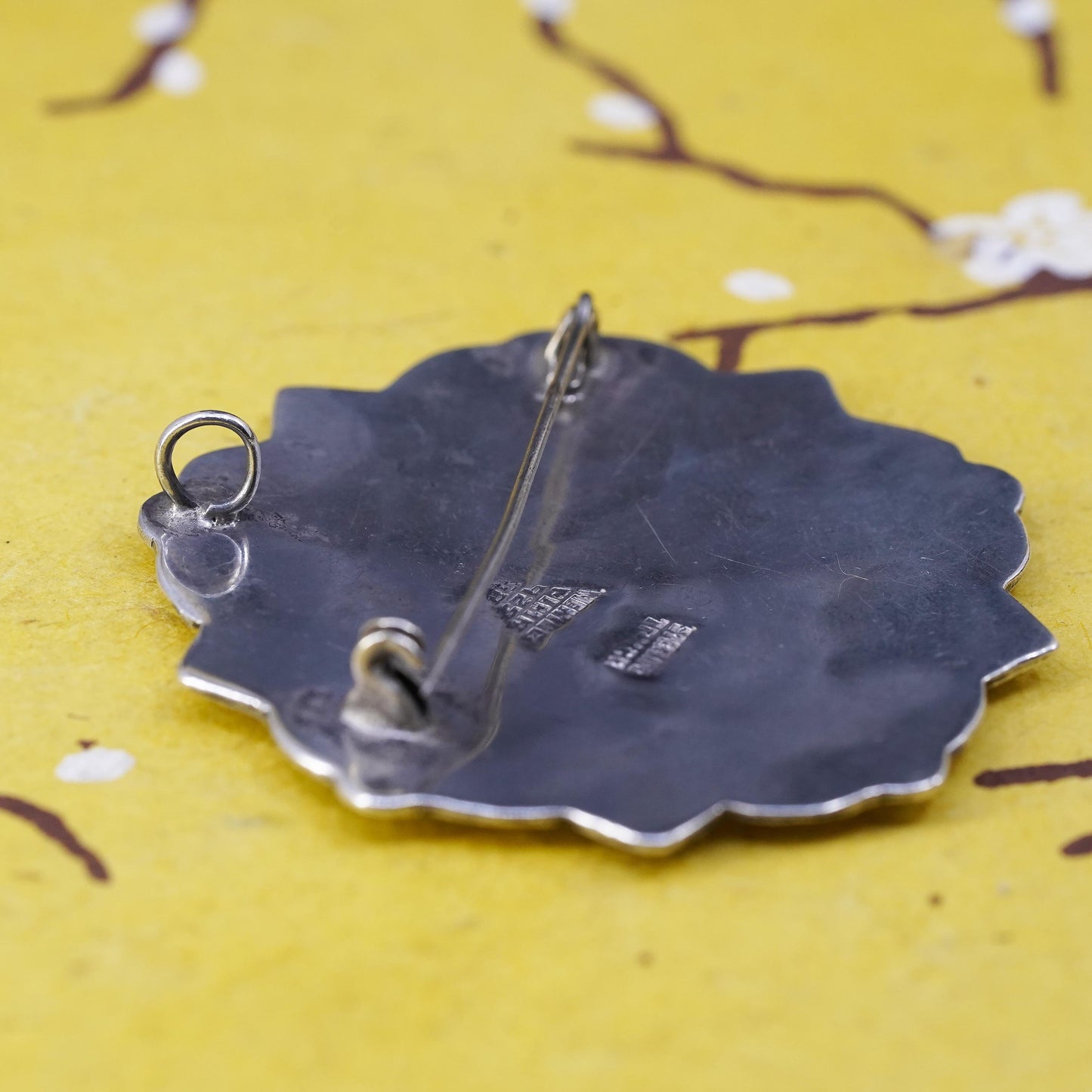 Vintage southwestern handmade sterling 925 silver flower brooch with abalone