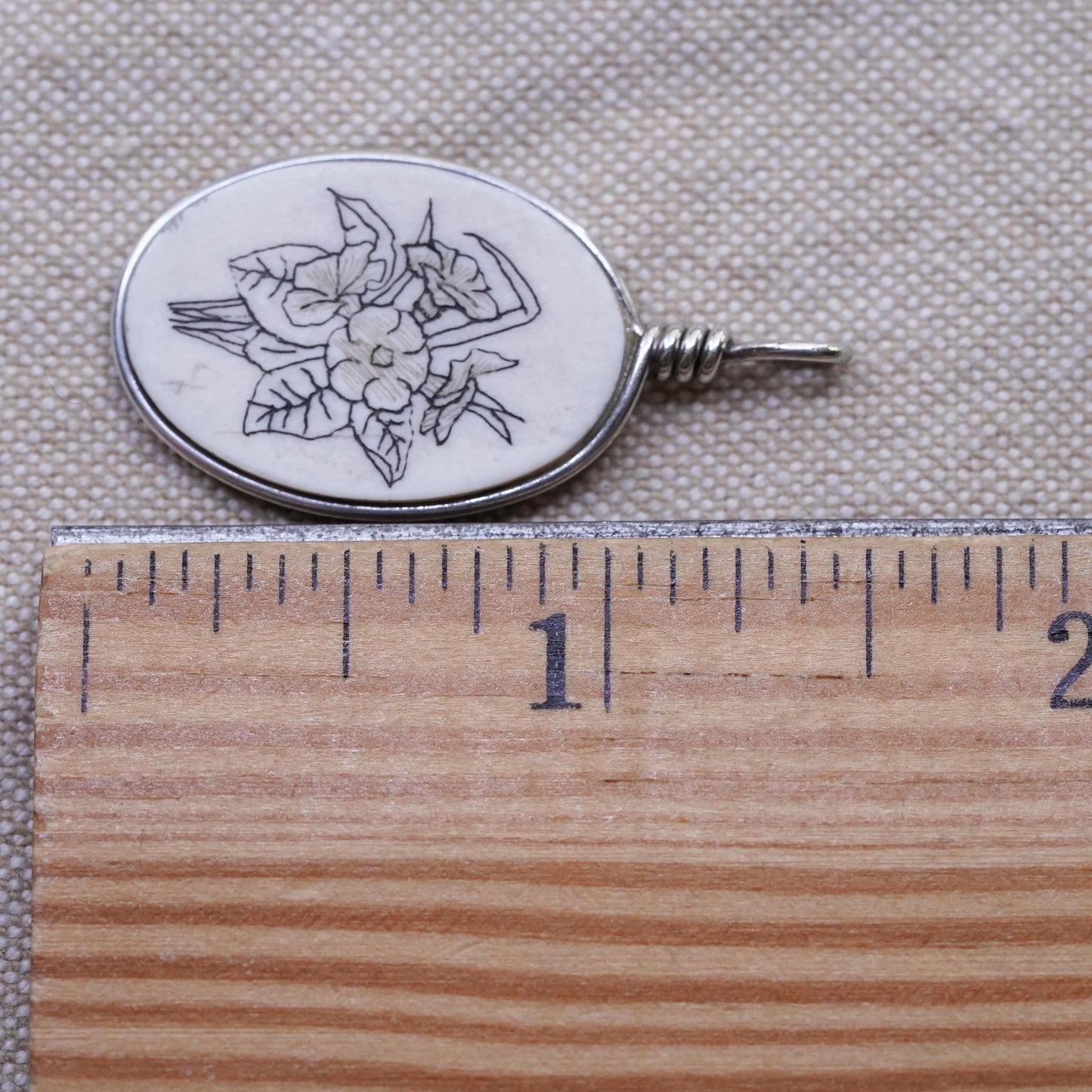 Vintage sterling 925 silver wired pendant with carved flower details