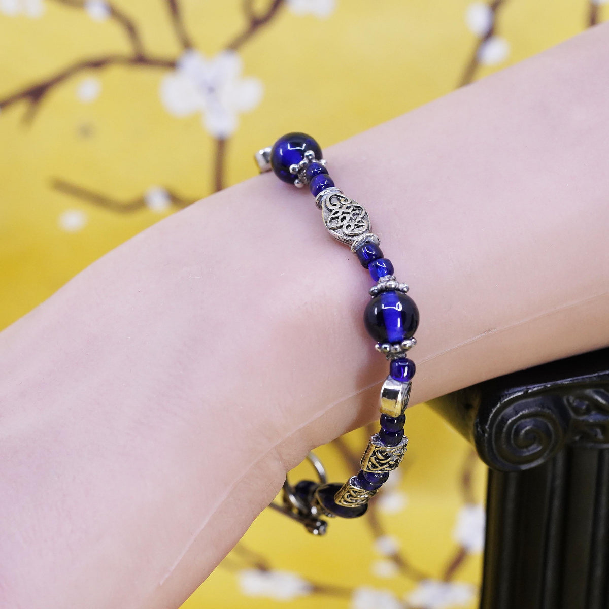 7", vintage Sterling 925 silver handmade bracelet, blue glass beads bracelet