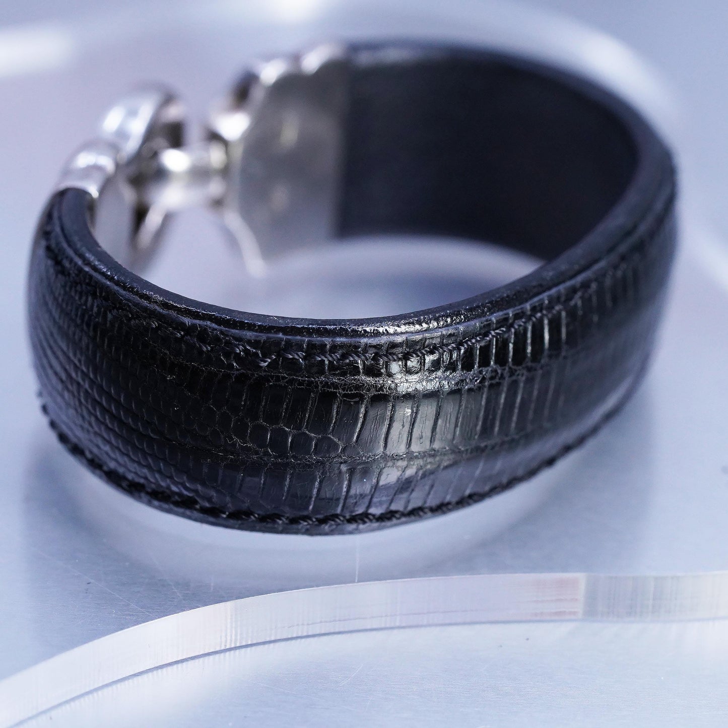 5.5", Industria Argentina Sterling 925 Silver Bracelet, Lizard Leather bangle