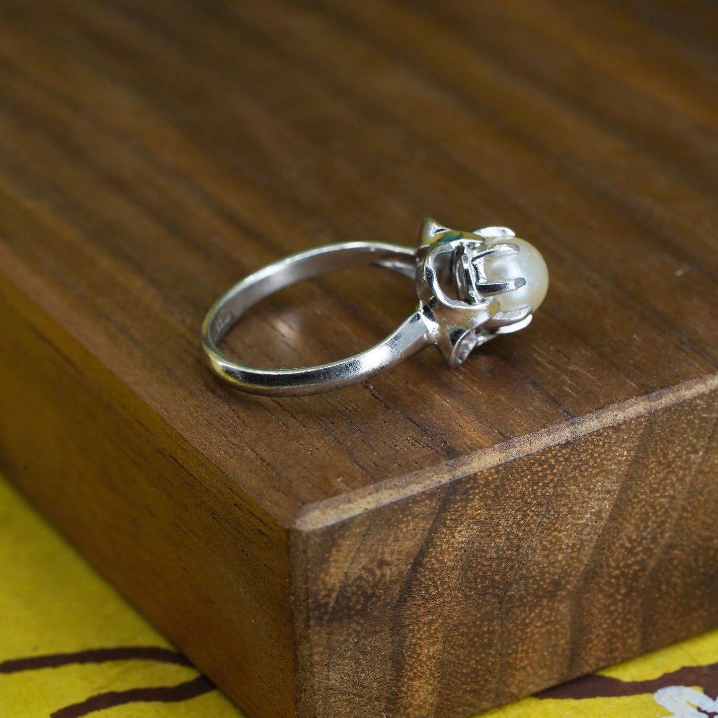 Size 6, vintage Sterling silver handmade ring, 925 silver with freshwater pearl