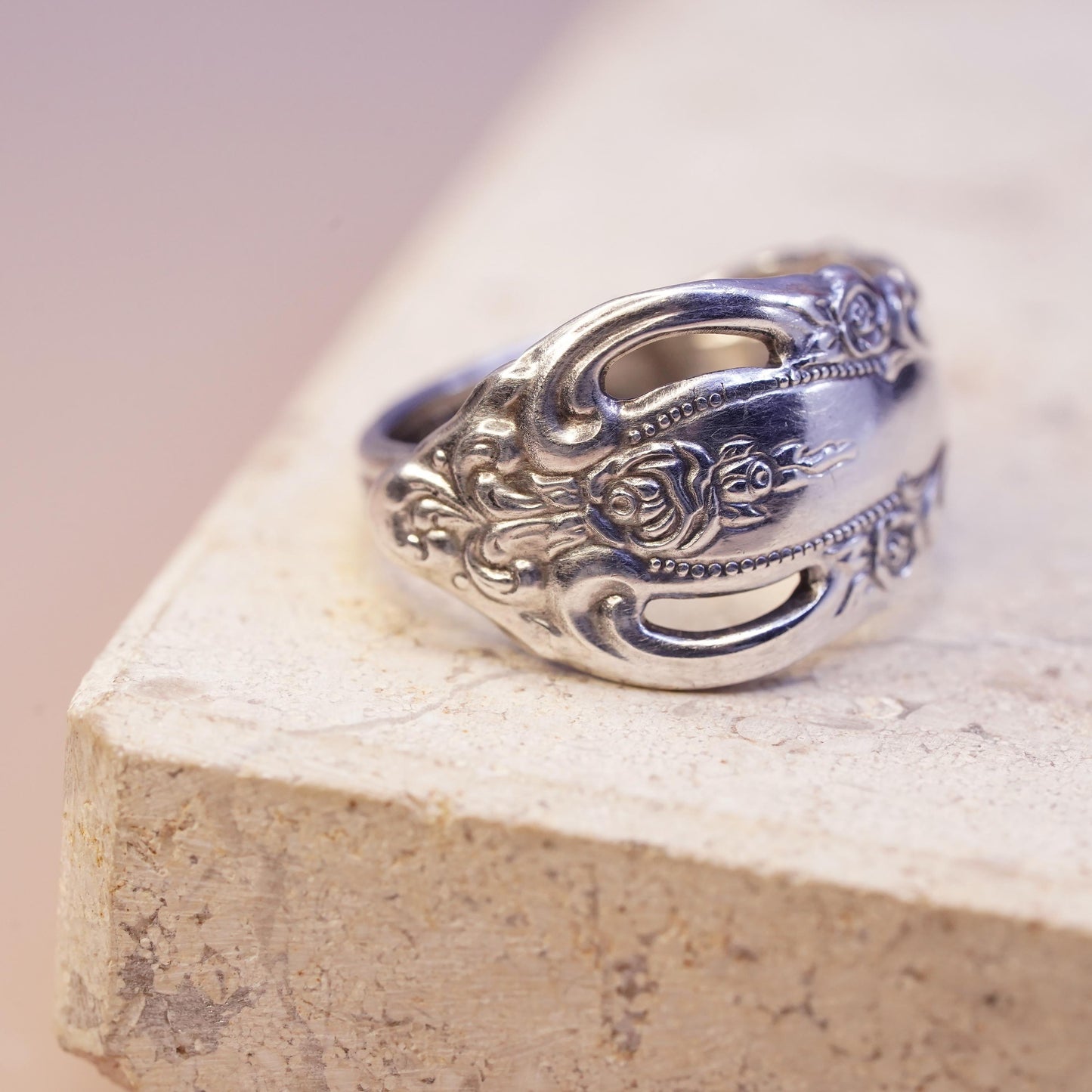 Size 5, vintage Sterling silver handmade ring, 925 flower spoon wrap band