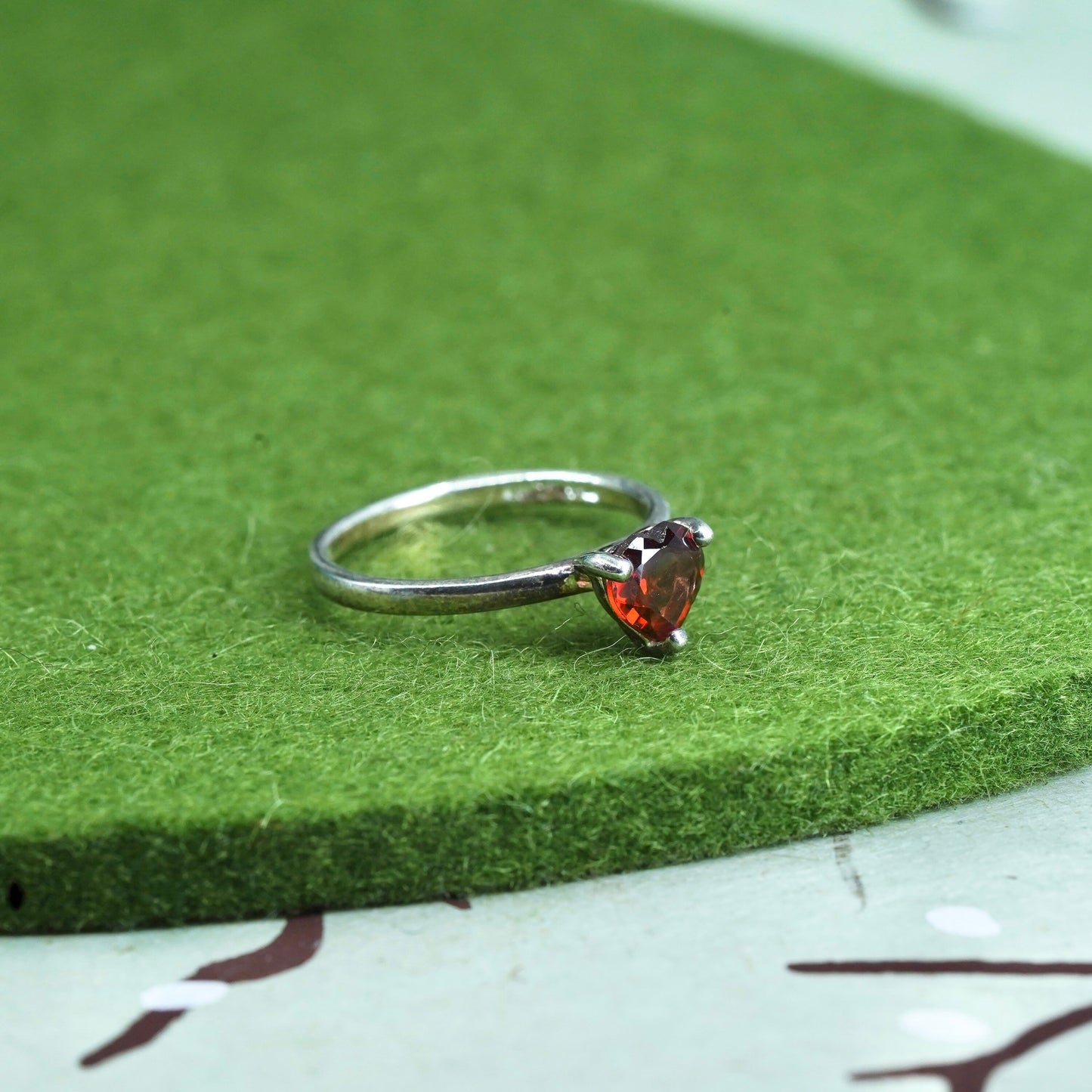 Size 6, Sterling 925 silver ring, engagement stackable ring with heart garnet