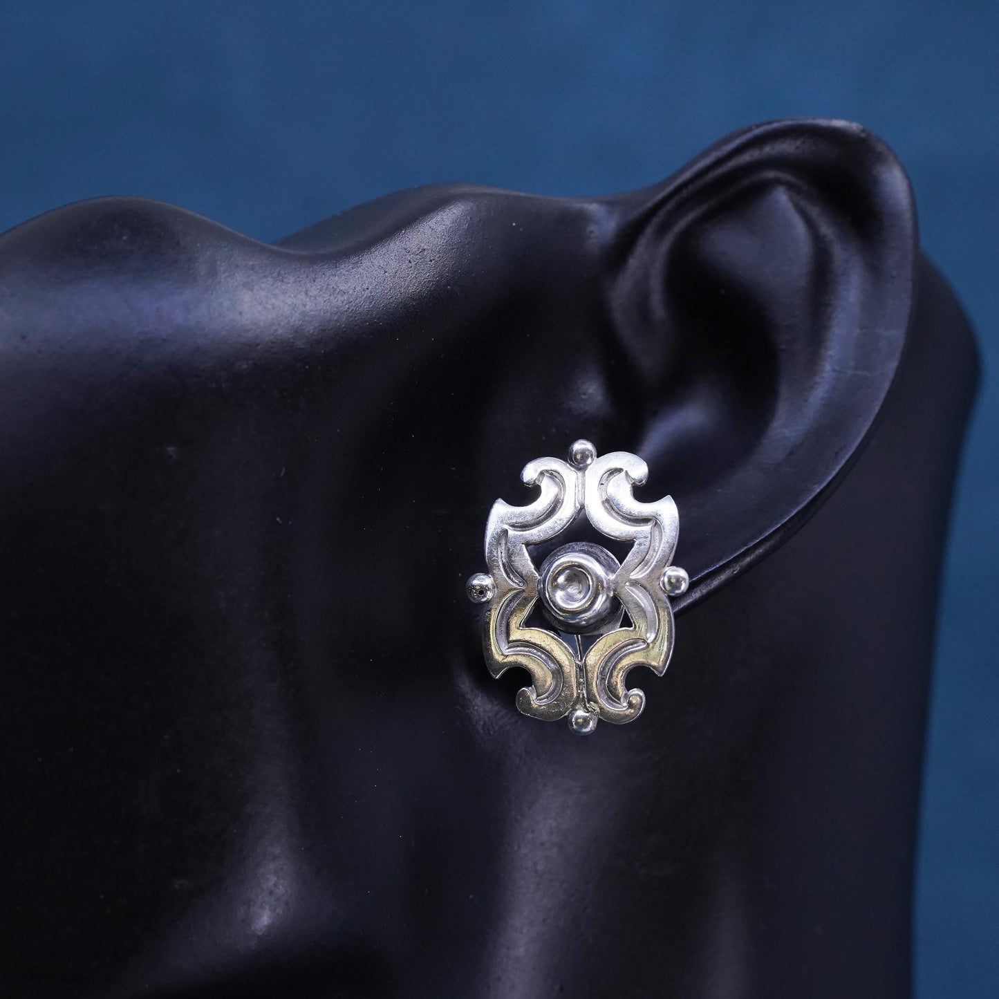 vintage Mexican Sterling silver handmade curvy earrings, modern 925 studs