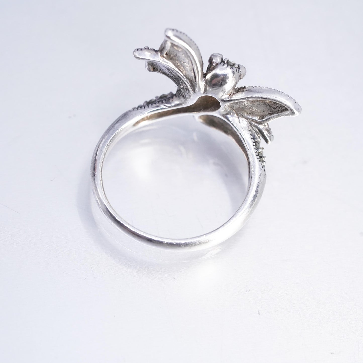 Size 7, vintage Sterling 925 silver handmade ring, dragonfly band