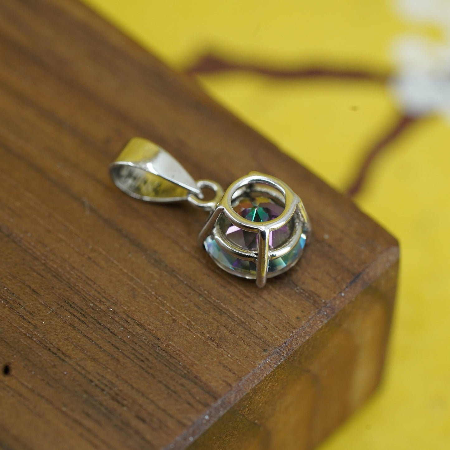 Vintage Sterling silver 925 tiny pendant with rainbow topaz